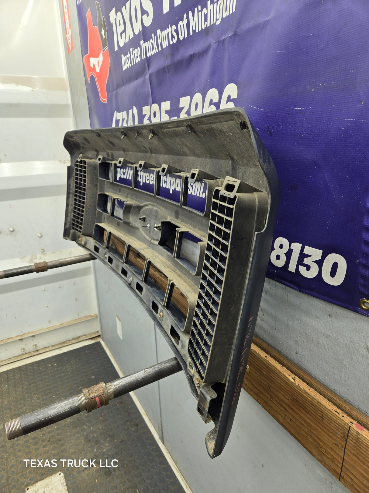 2008-2010 Ford Super Duty F250 F350 F450 F550 Grill Surround