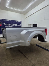 2017-2022 Ford Super Duty F350 F450 F550 8' Dually Bed *Damage