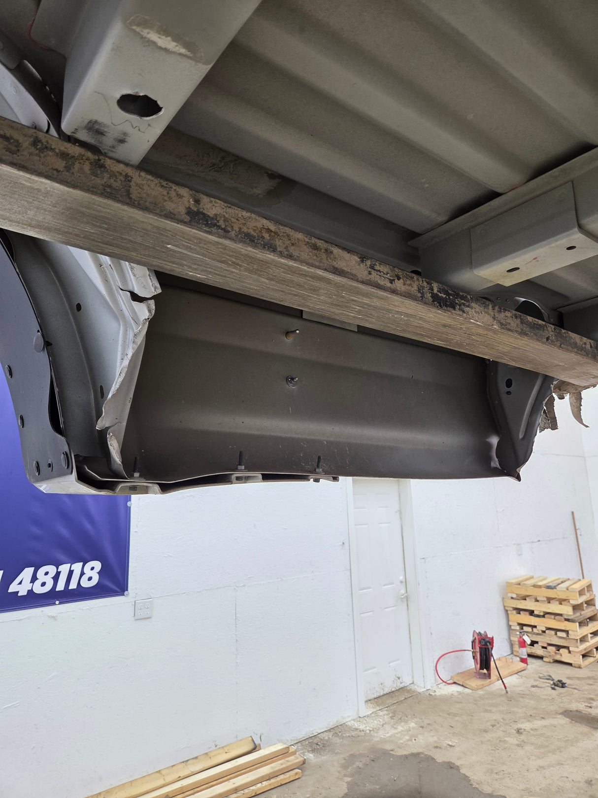 2017-2022 Ford Super Duty F350 F450 F550 8' Dually Bed *Damage