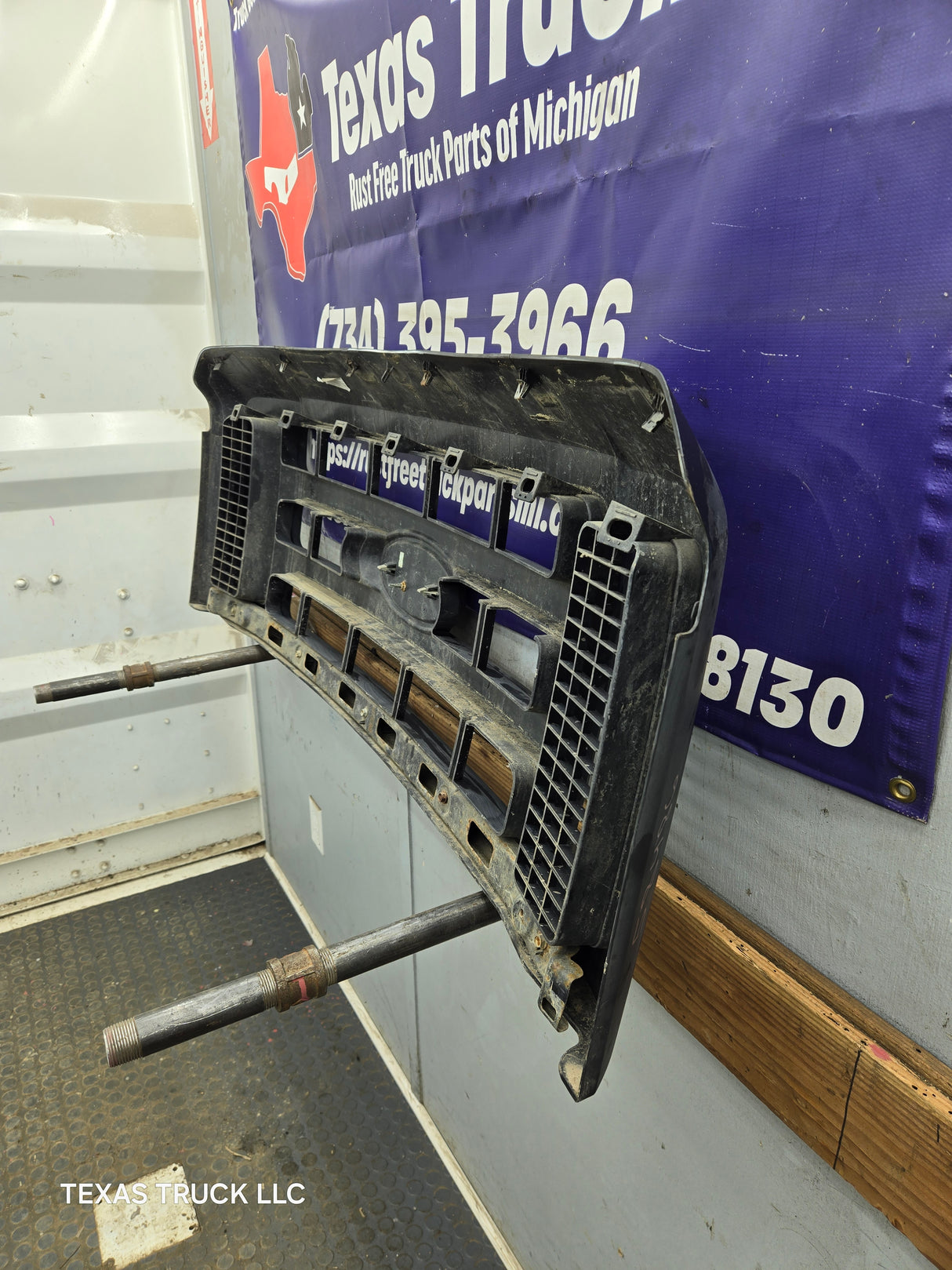 2008-2010 Ford Super Duty F250 F350 F450 F550 Grill Surround