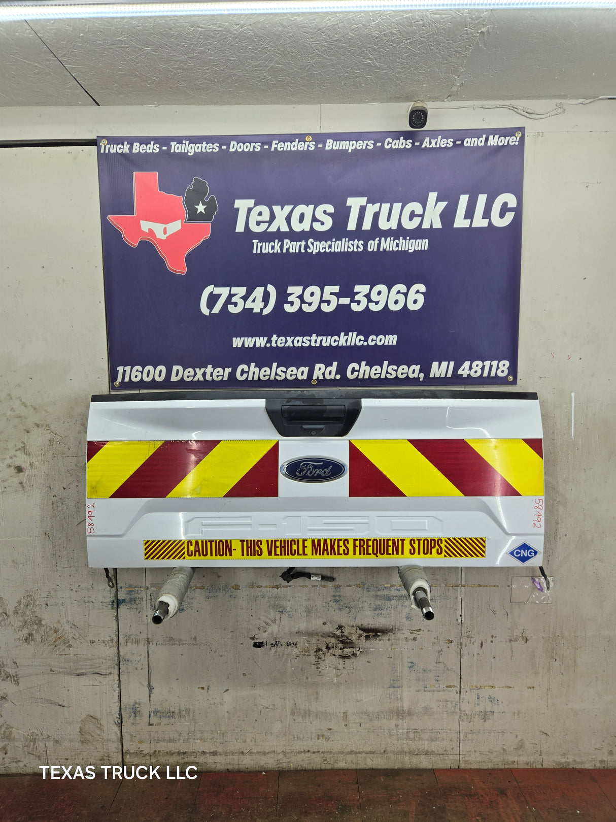 2018-2020 Ford F150 Tailgate - Oxford White