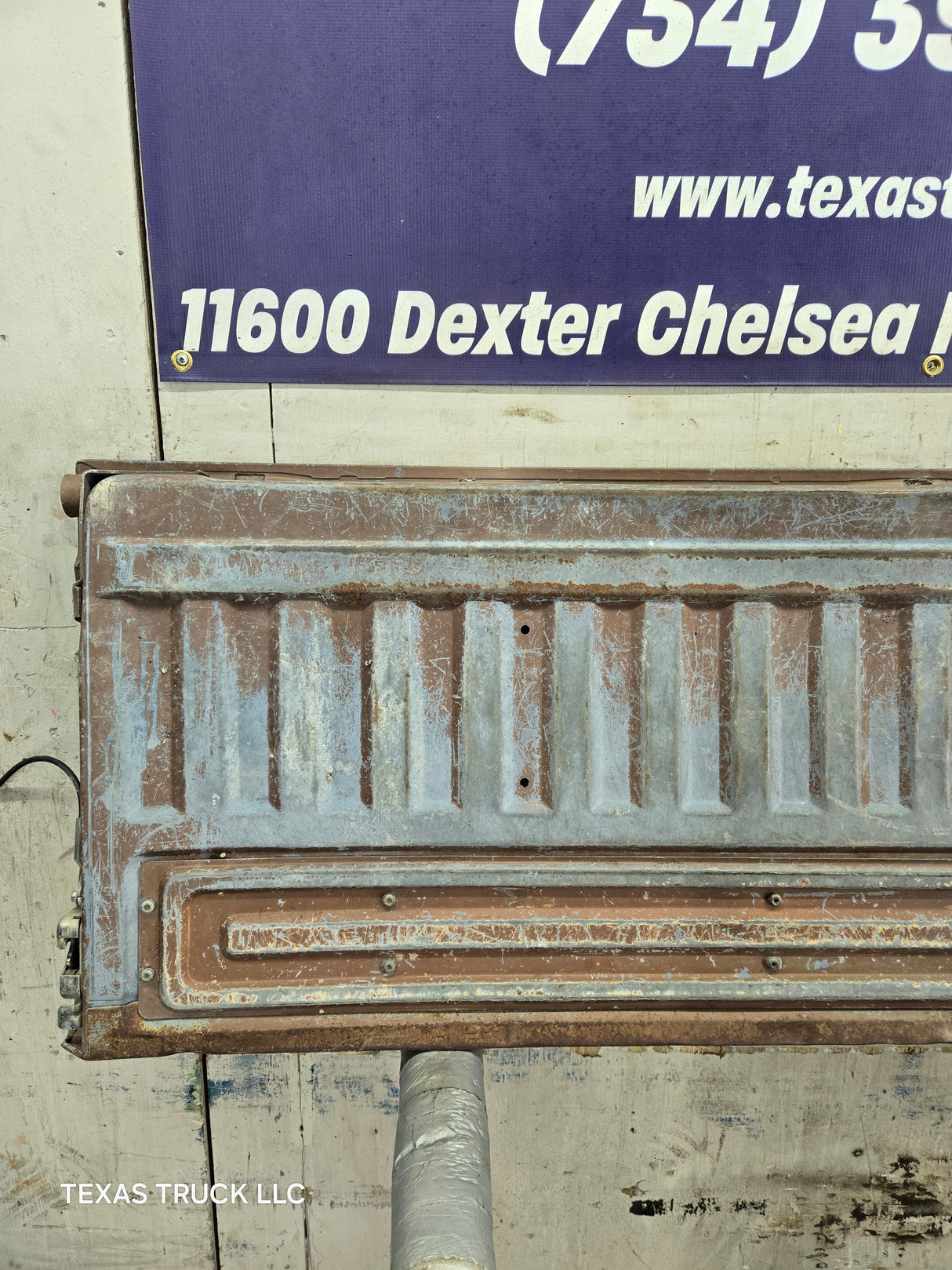 1980-1997 Bullnose / Bricknose / OBS Ford F100 F150 F250 F350 Tailgate
