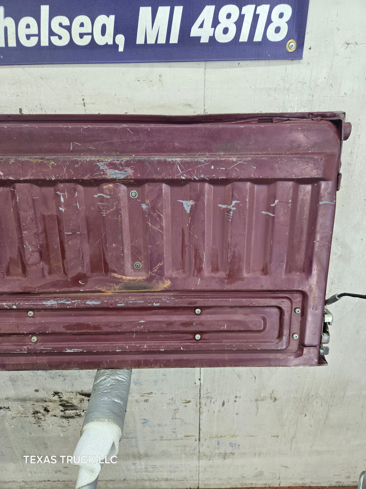 1980-1997 Bullnose / Bricknose / OBS Ford F100 F150 F250 F350 Tailgate