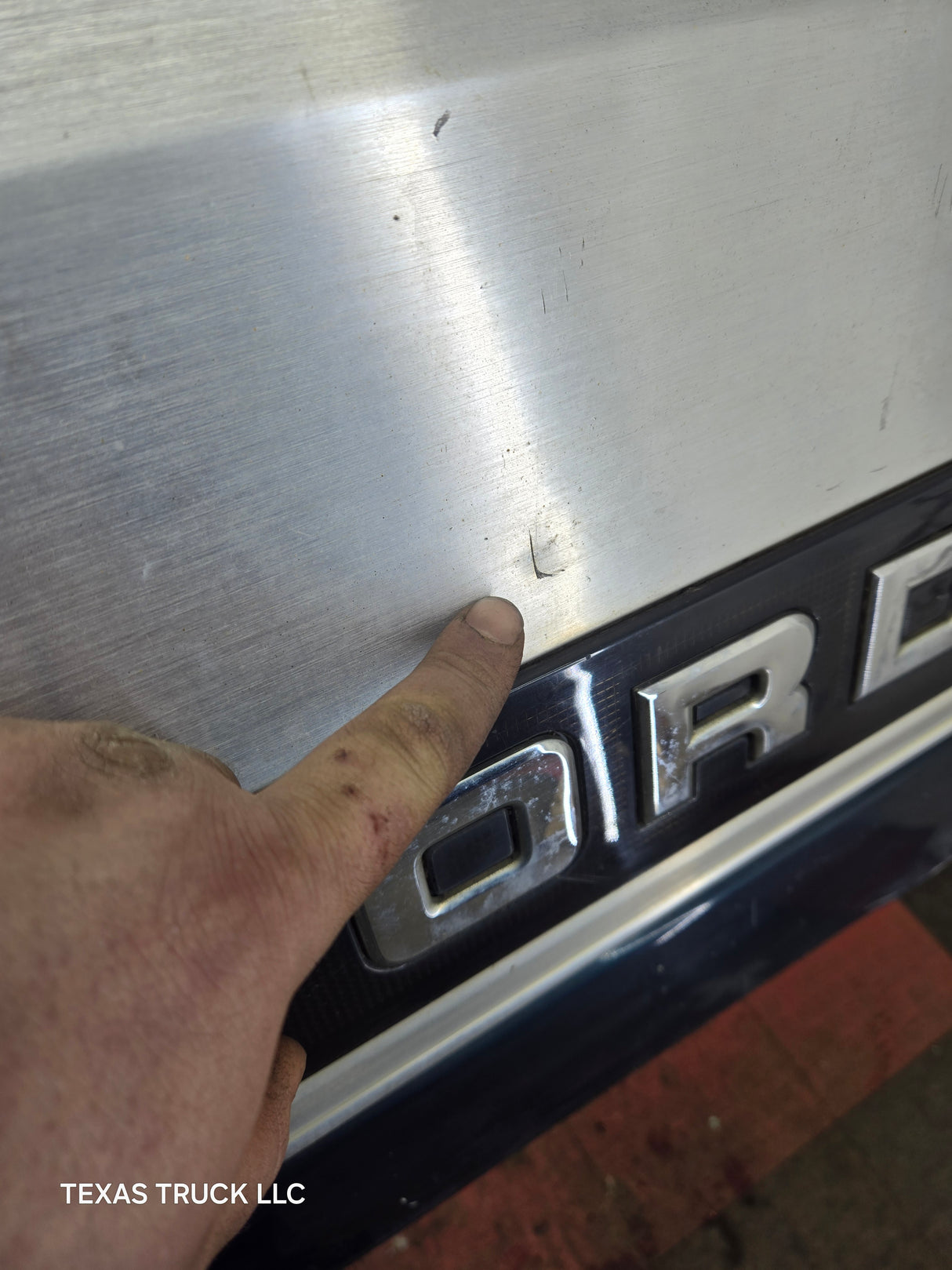 1980-1997 Bullnose / Bricknose / OBS Ford F100 F150 F250 F350 Tailgate