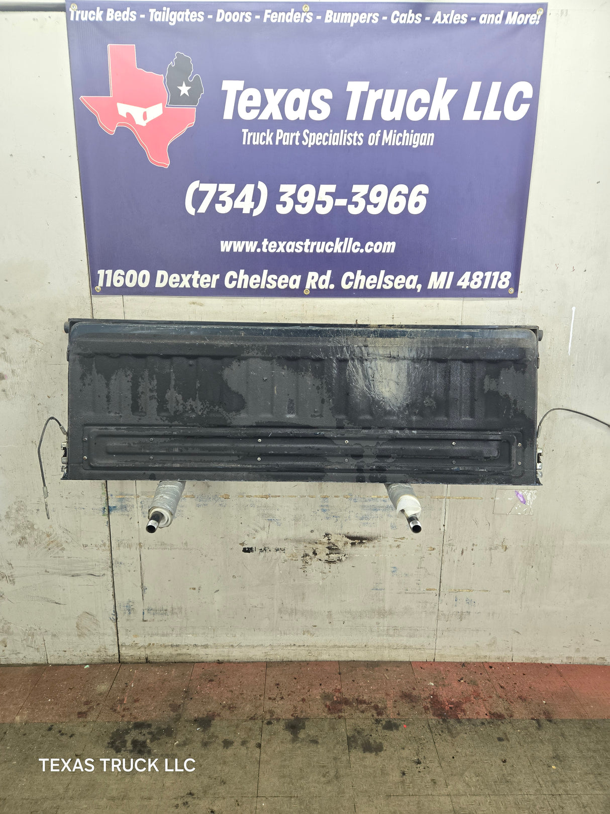 1980-1997 Bullnose / Bricknose / OBS Ford F100 F150 F250 F350 Tailgate