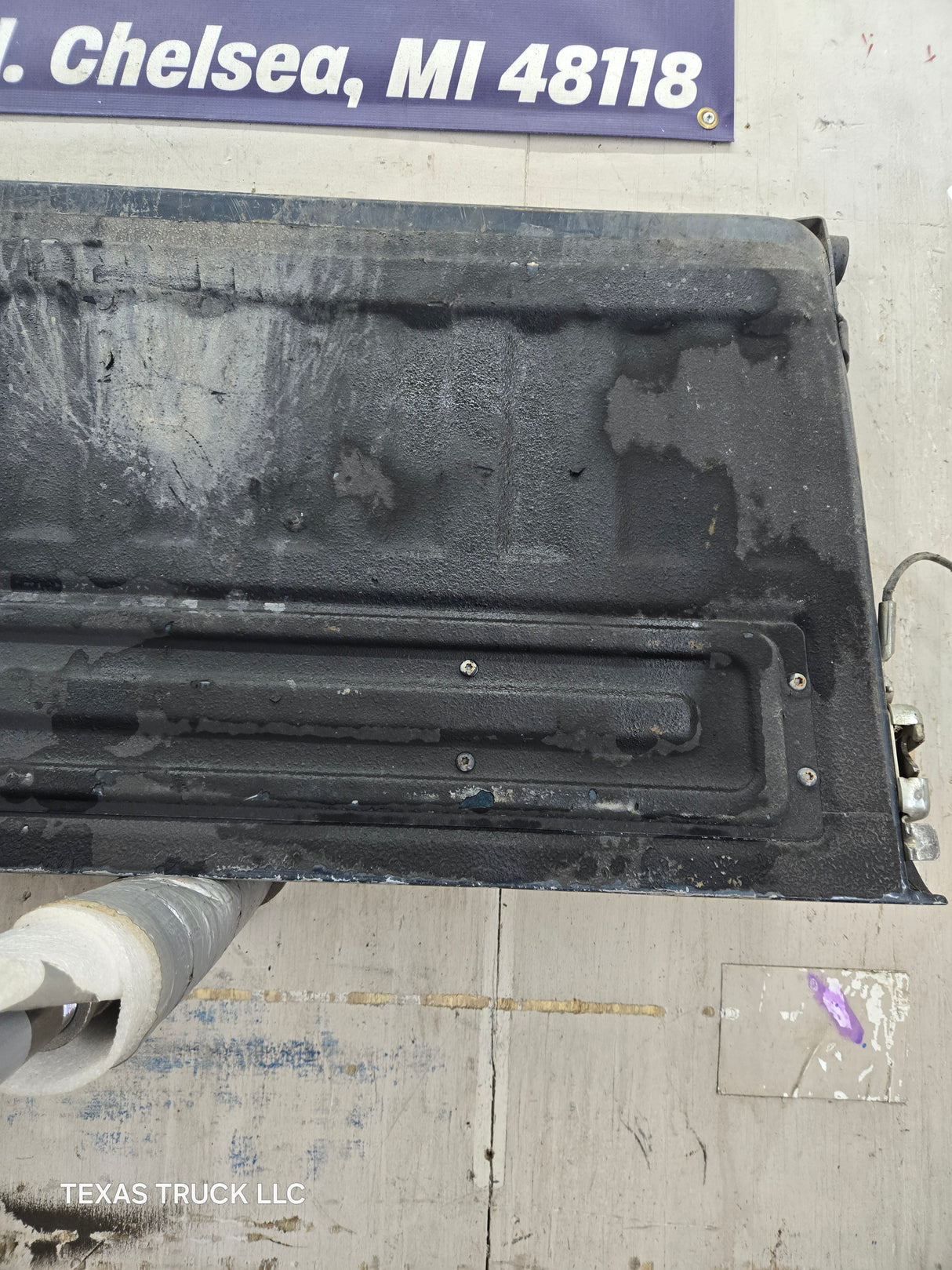 1980-1997 Bullnose / Bricknose / OBS Ford F100 F150 F250 F350 Tailgate