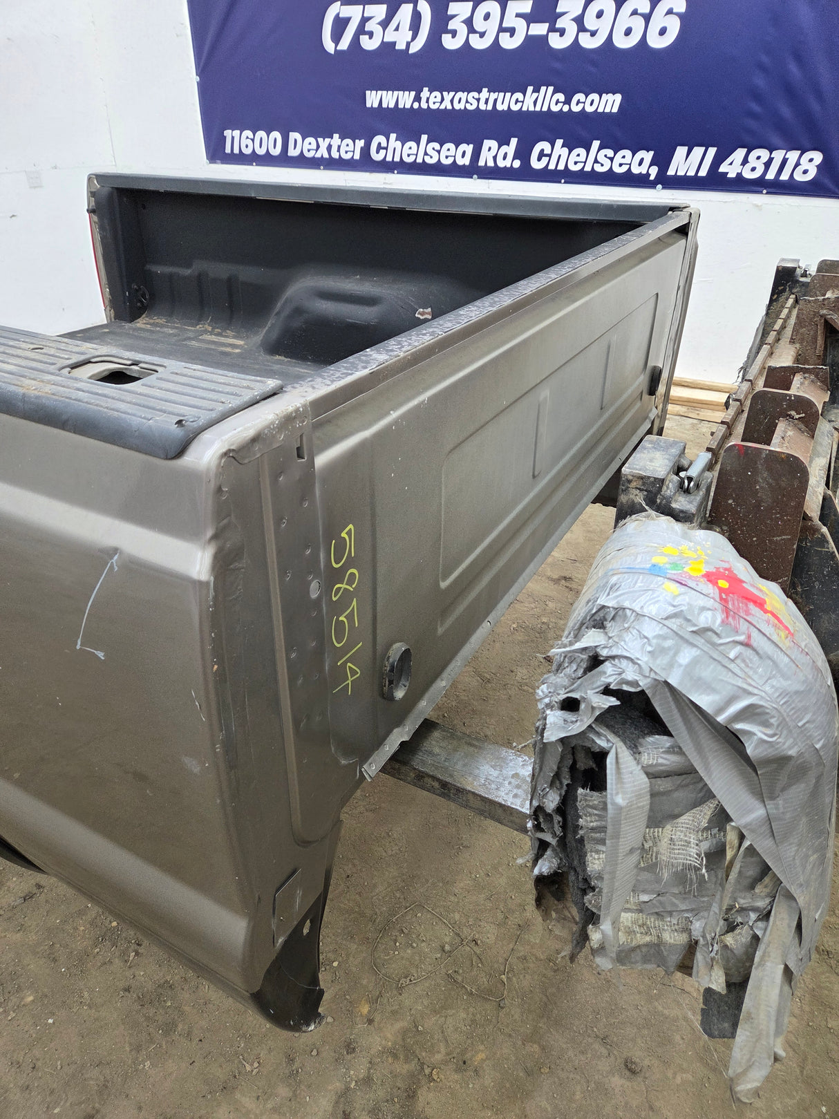 1999-2010 Ford Super Duty F250 F350 6' 9" Short Truck Bed