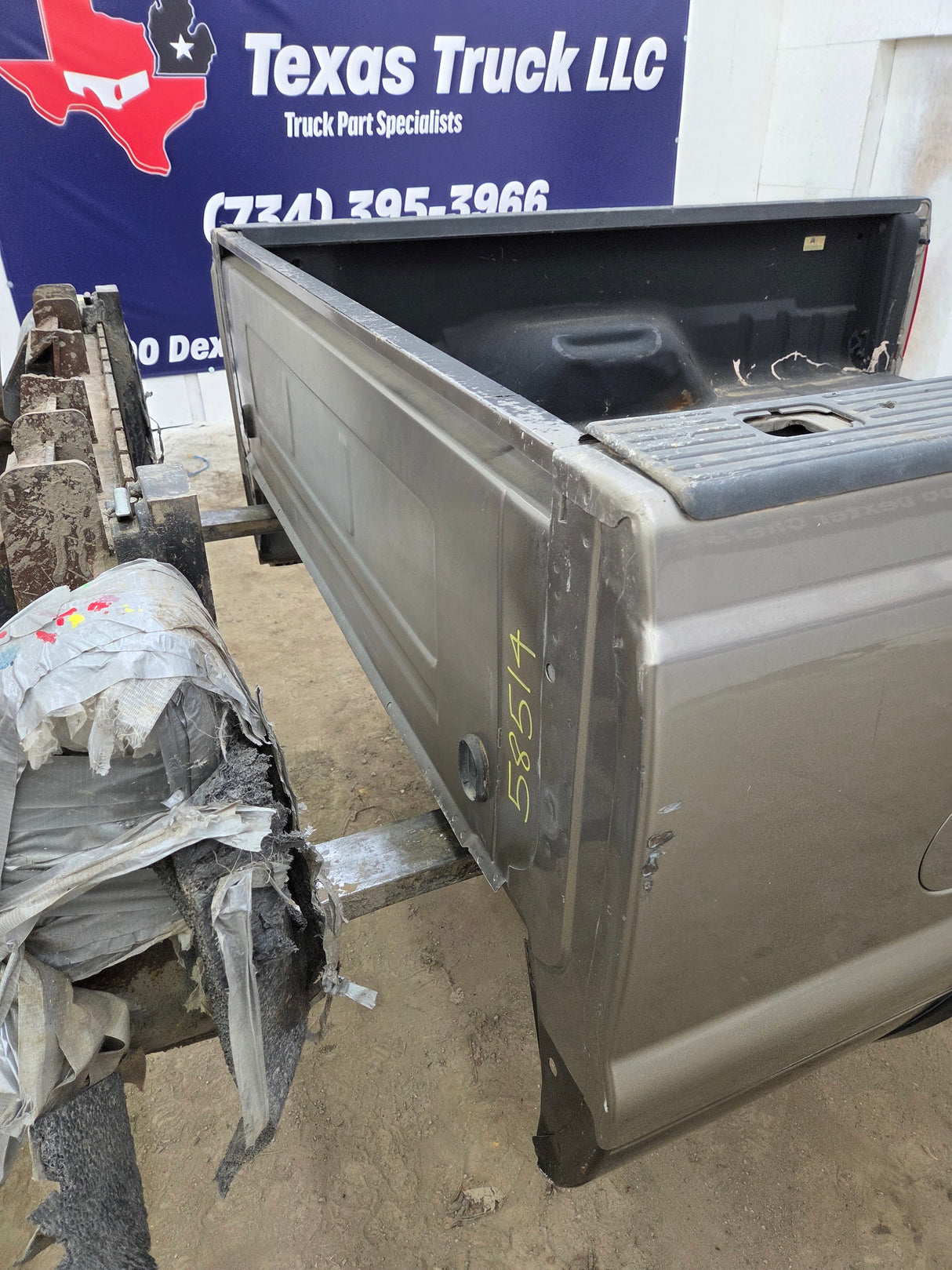 1999-2010 Ford Super Duty F250 F350 6' 9" Short Truck Bed