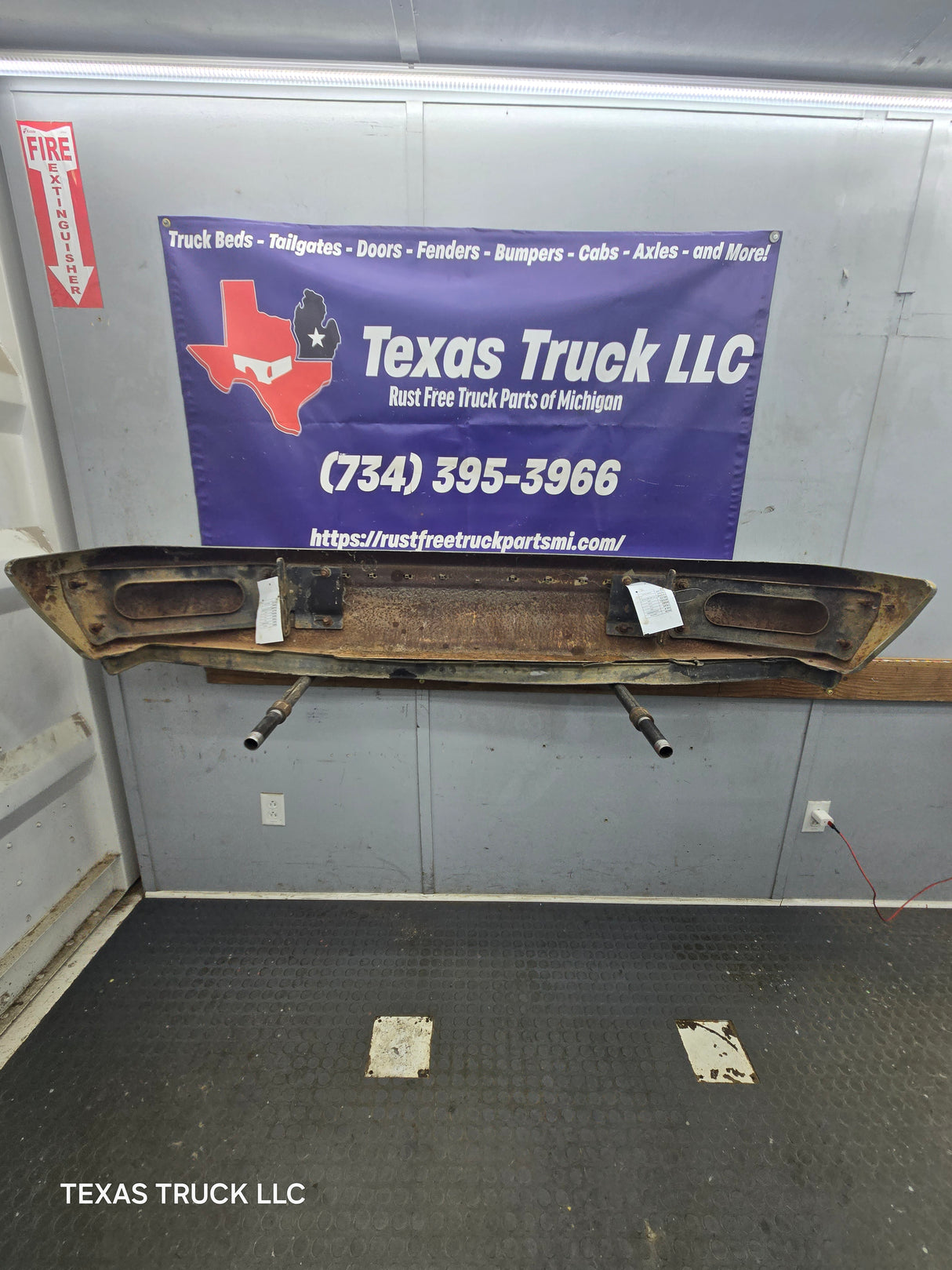 1987-1991 Ford F-150 F-250 F-350 F-450 F-550 Front Bumper Chrome