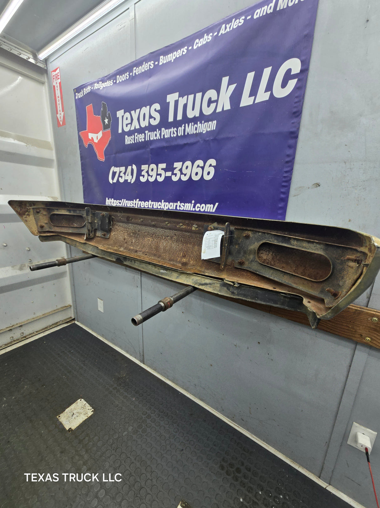 1987-1991 Ford F-150 F-250 F-350 F-450 F-550 Front Bumper Chrome