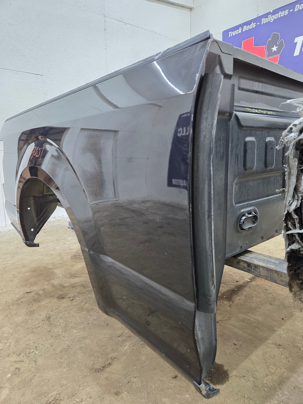 2015-2020 Ford F150 6' 6" Short Bed Without Wheel Lip Molding