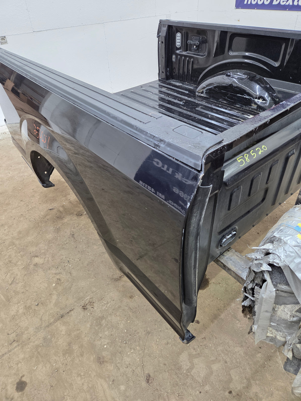 2015-2020 Ford F150 6' 6" Short Bed Without Wheel Lip Molding