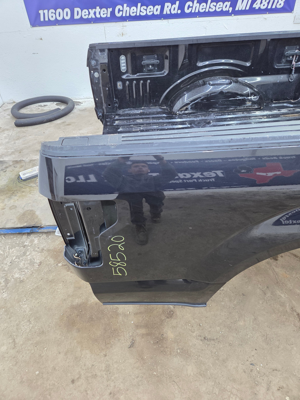 2015-2020 Ford F150 6' 6" Short Bed Without Wheel Lip Molding