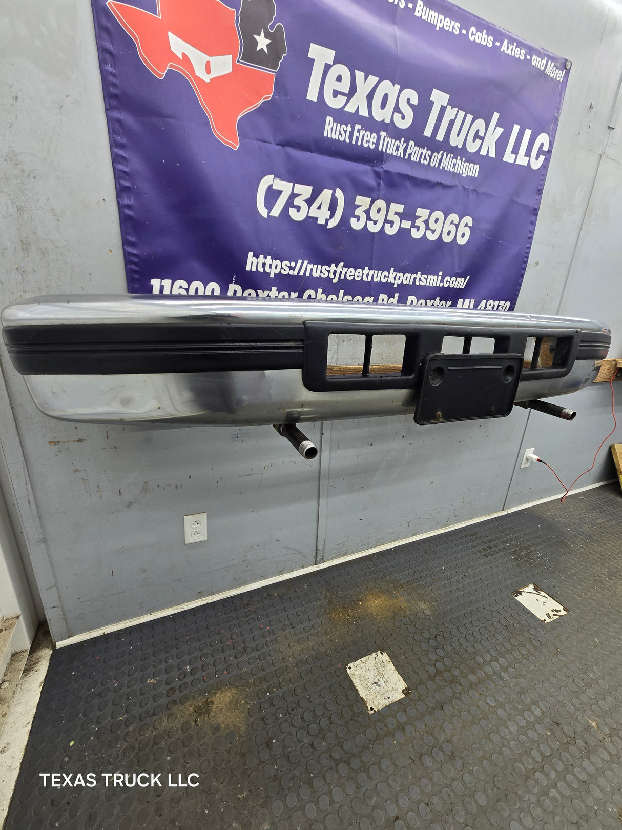 1992-1997 Ford F Series F250 F350 F450 F550 Front Bumper