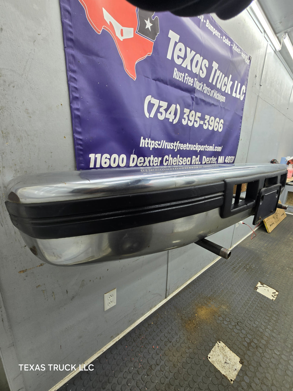 1992-1997 Ford F Series F250 F350 F450 F550 Front Bumper