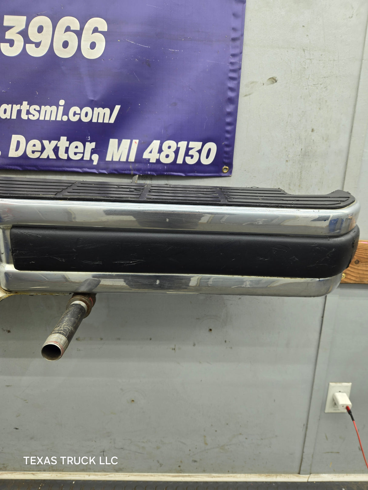 1980-1997 Ford F100 F150 F250 F350 Rear Bumper
