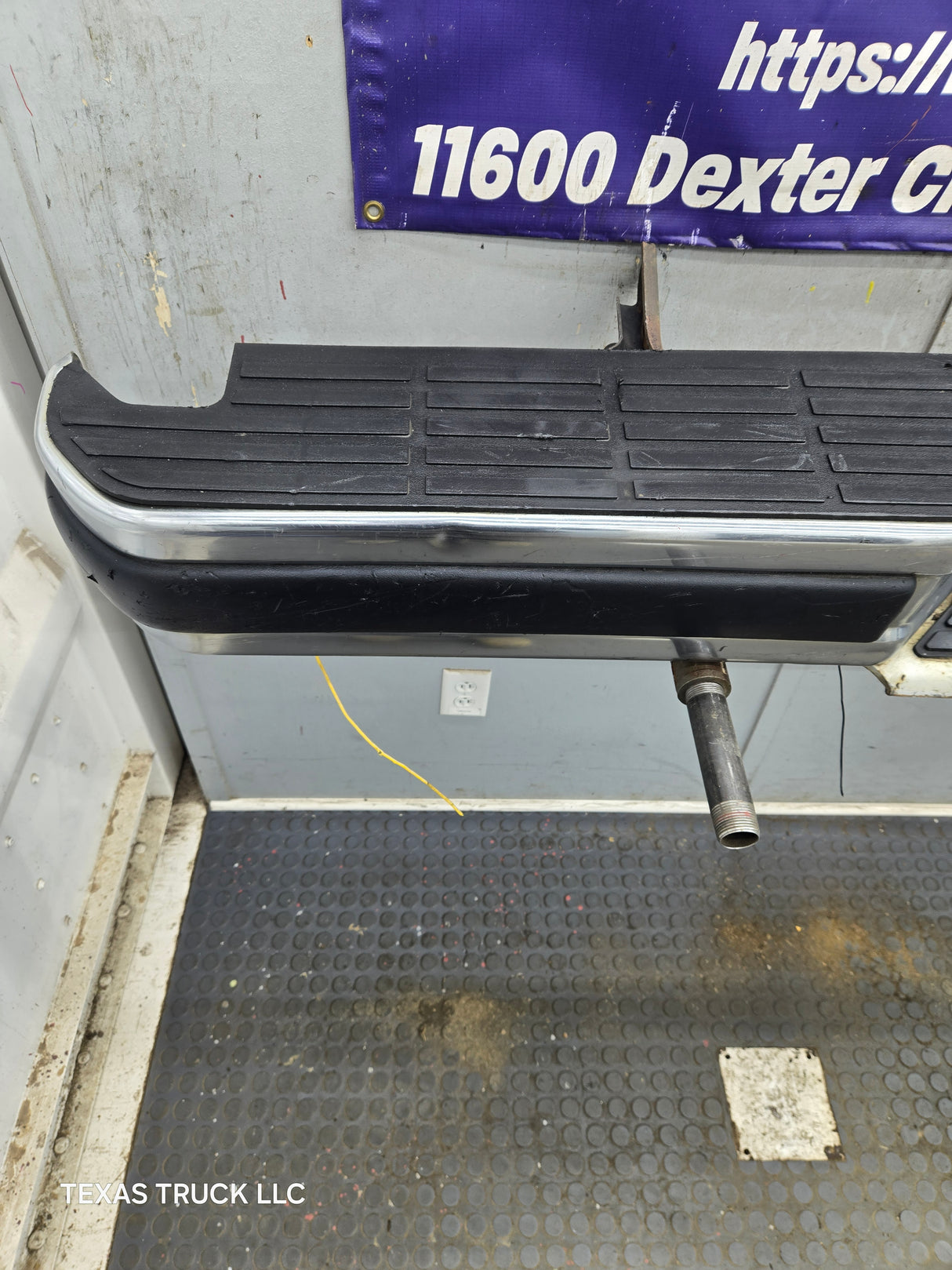 1980-1997 Ford F100 F150 F250 F350 Rear Bumper