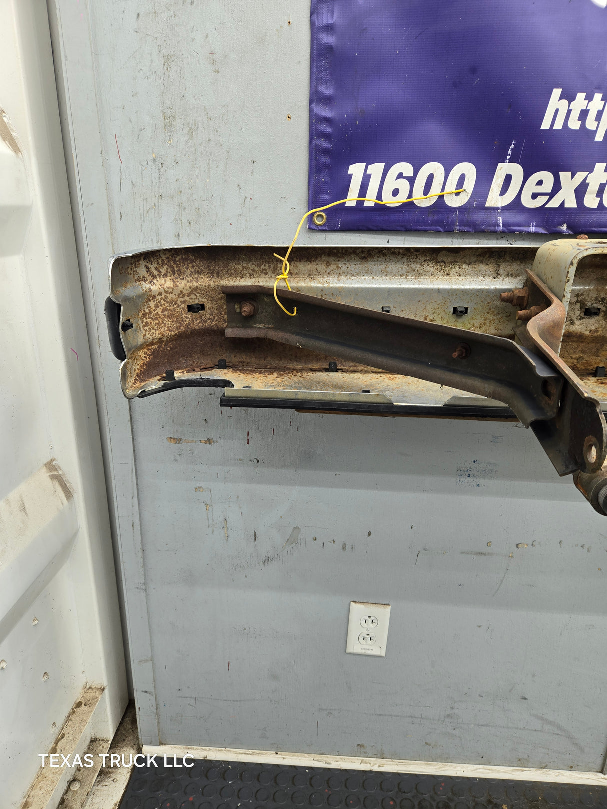 1980-1997 Ford F100 F150 F250 F350 Rear Bumper