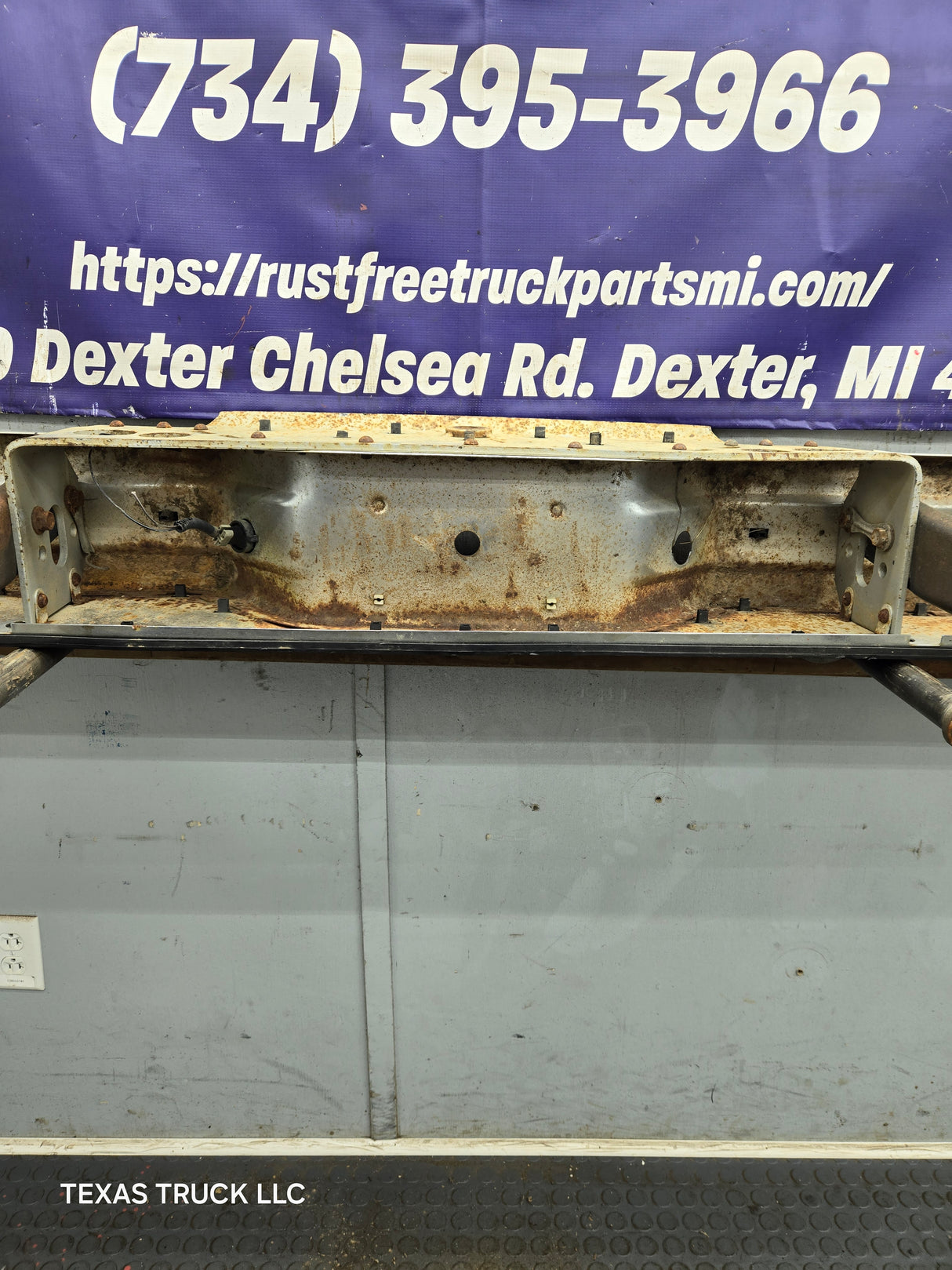 1980-1997 Ford F100 F150 F250 F350 Rear Bumper