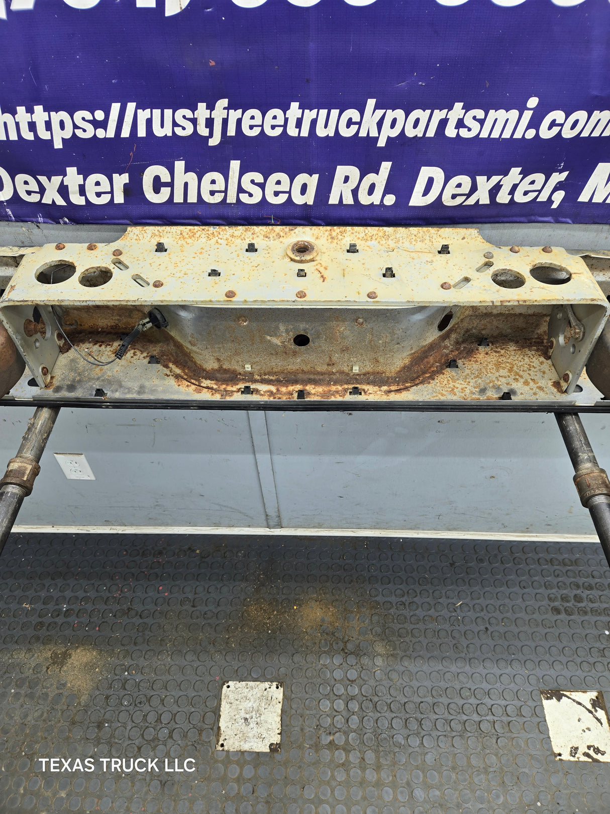 1980-1997 Ford F100 F150 F250 F350 Rear Bumper