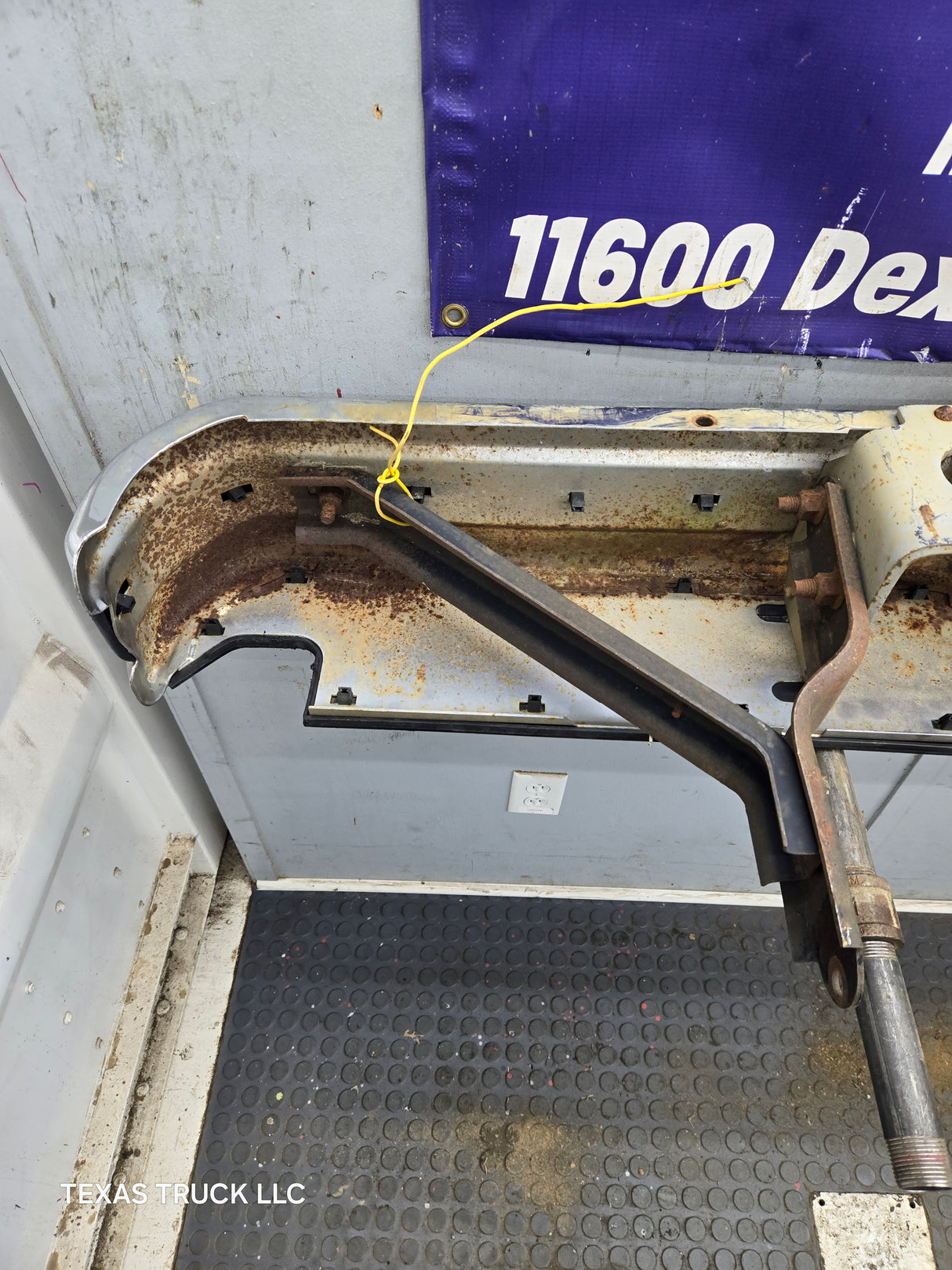 1980-1997 Ford F100 F150 F250 F350 Rear Bumper