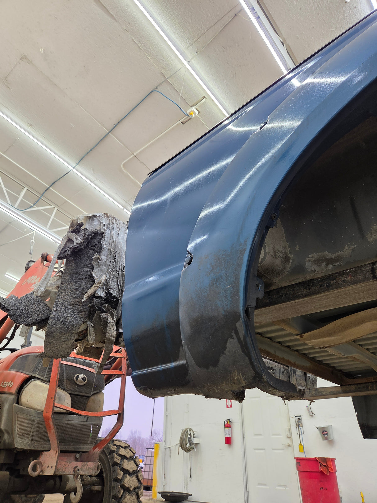 2001-2004 Nissan Frontier Long Bed Truck Bed 6' 2"