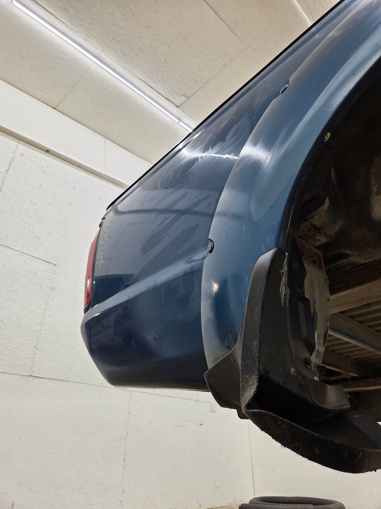 2001-2004 Nissan Frontier Long Bed Truck Bed 6' 2"