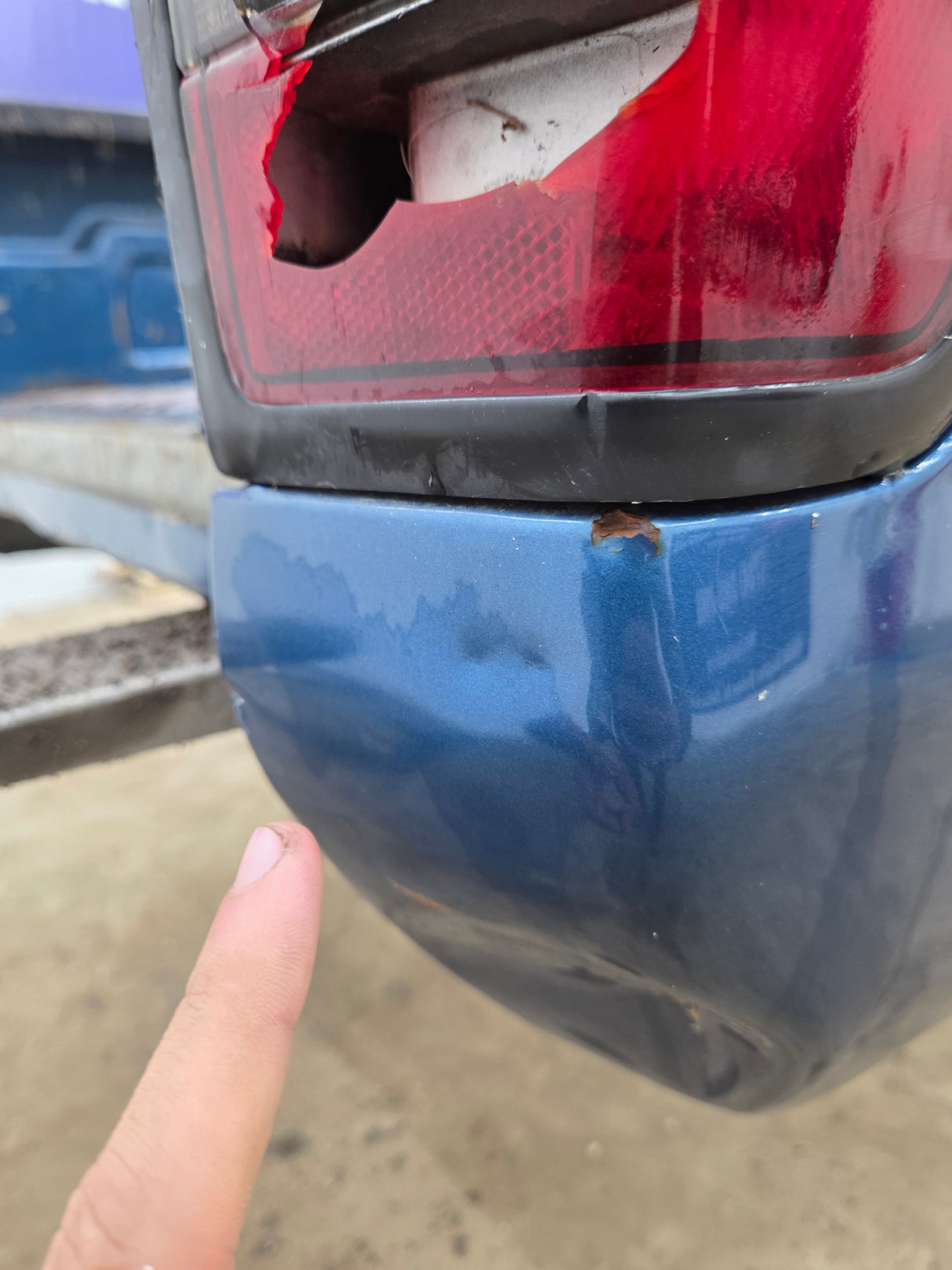 2001-2004 Nissan Frontier Long Bed Truck Bed 6' 2"