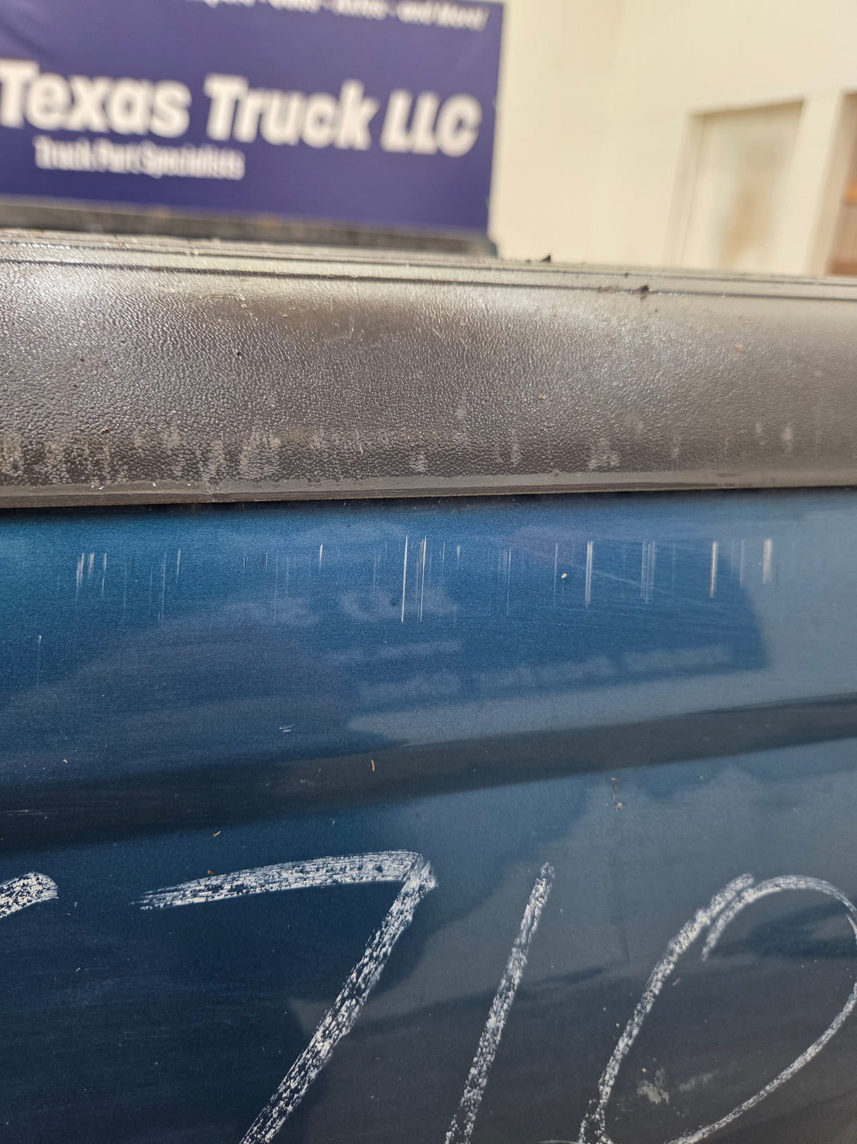 2001-2004 Nissan Frontier Long Bed Truck Bed 6' 2"