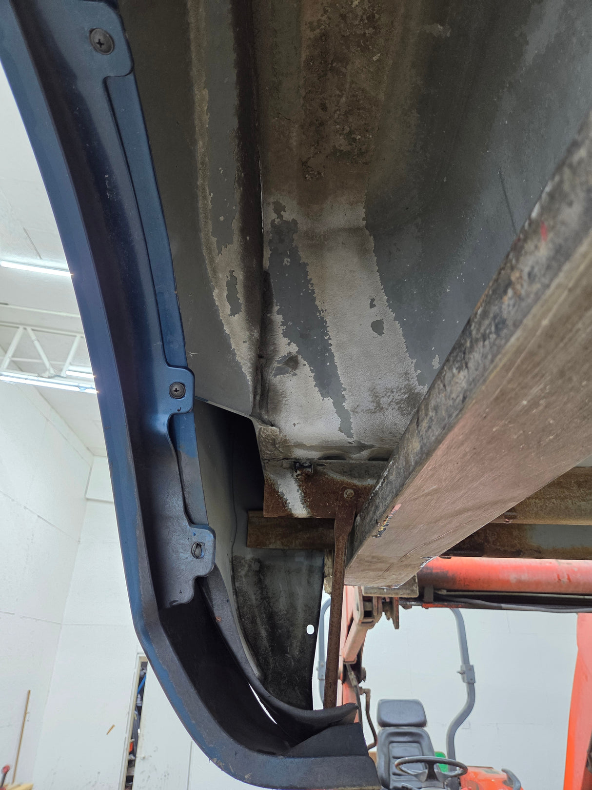 2001-2004 Nissan Frontier Long Bed Truck Bed 6' 2"