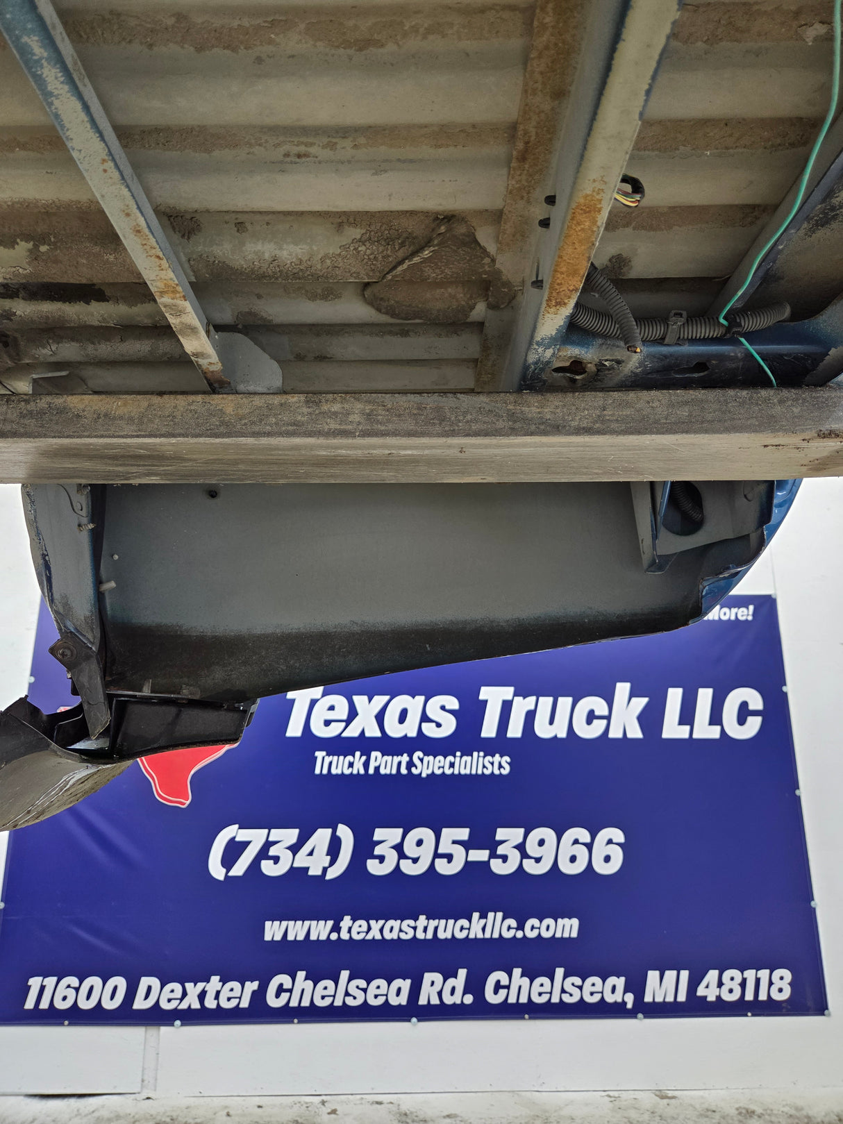 2001-2004 Nissan Frontier Long Bed Truck Bed 6' 2"