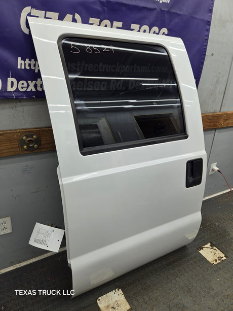 2012-2016 Ford Super Duty Driver Side Rear Door LH Crew Cab F250 F350 F450 F550
