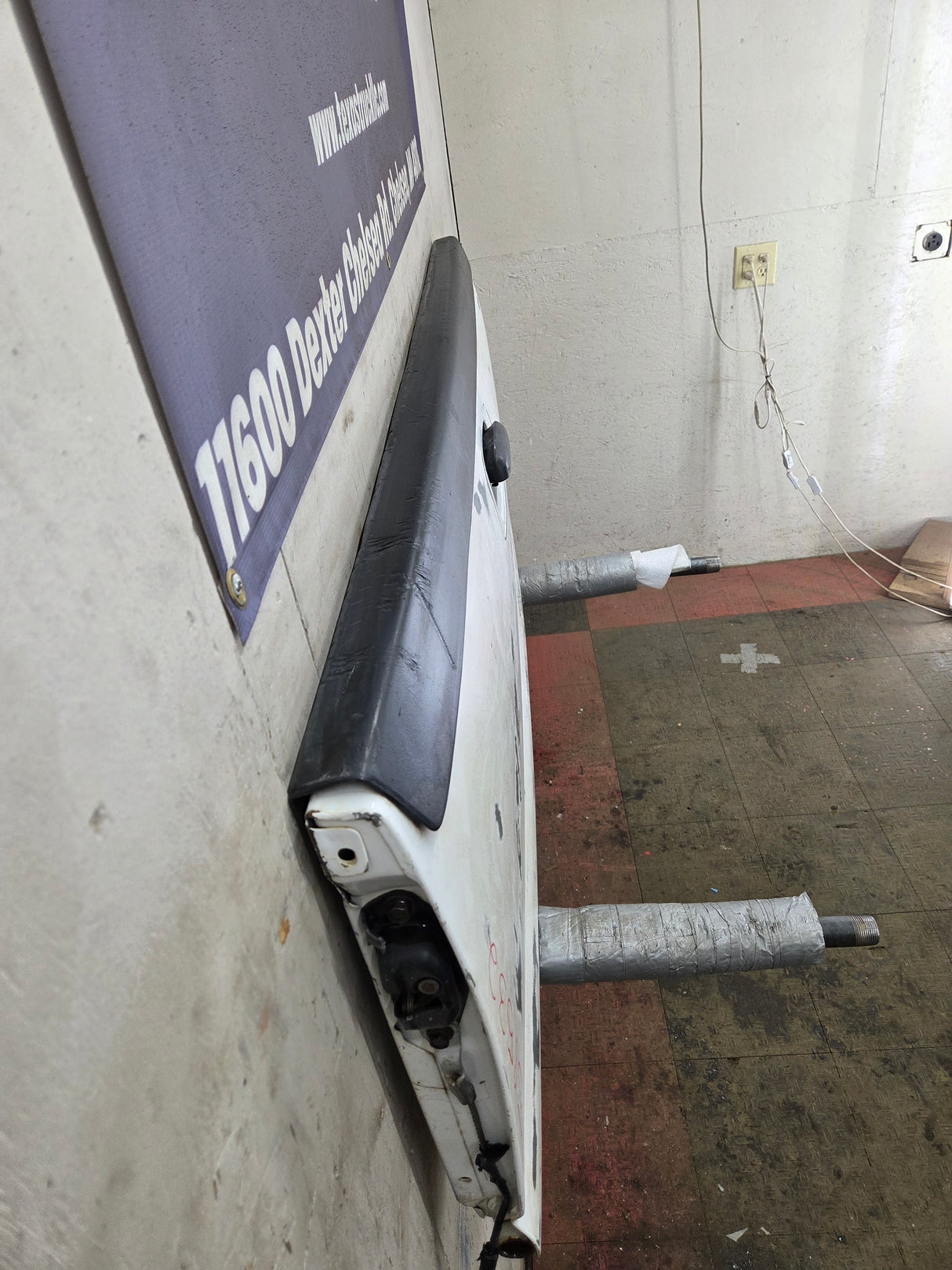 1999-2007 Chevrolet Silverado / GMC Sierra 1500 2500 3500 Tailgate