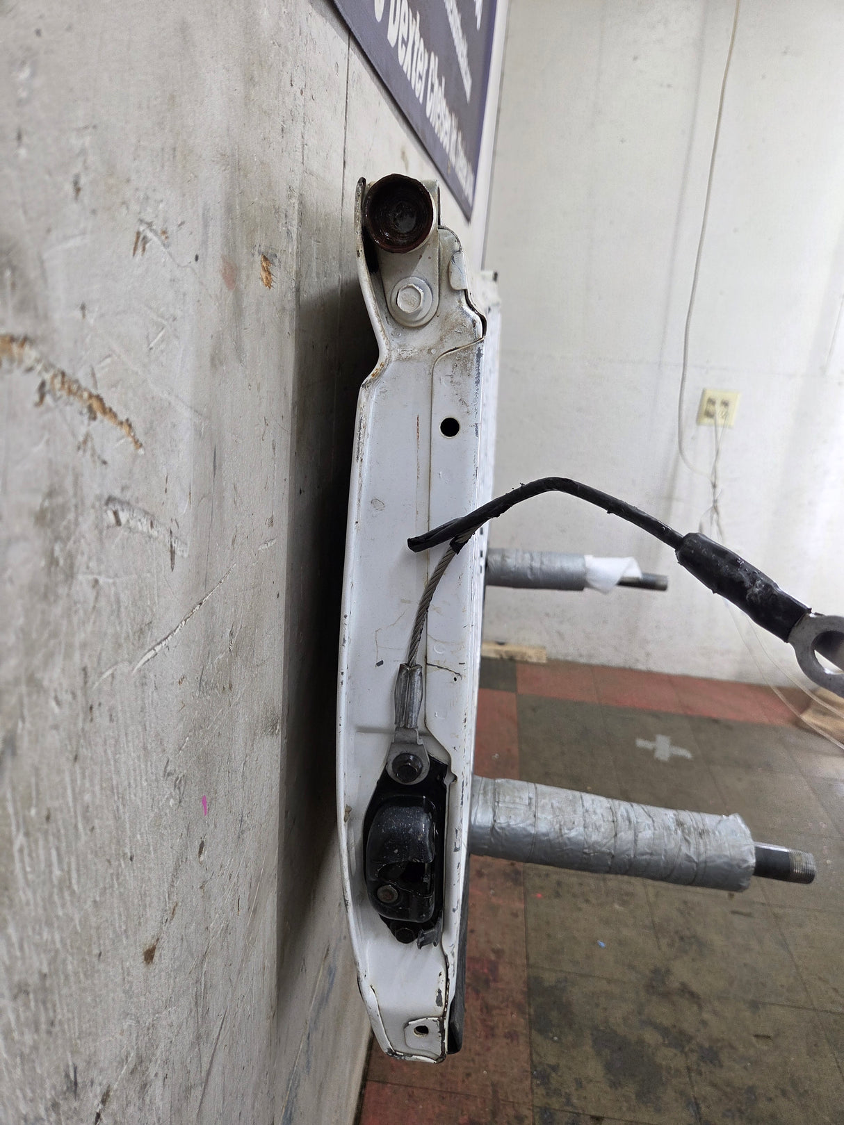 1999-2007 Chevrolet Silverado / GMC Sierra 1500 2500 3500 Tailgate