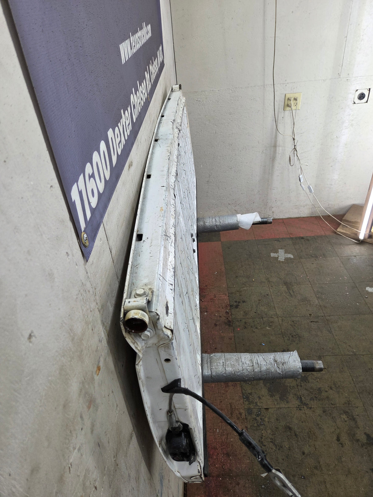 1999-2007 Chevrolet Silverado / GMC Sierra 1500 2500 3500 Tailgate