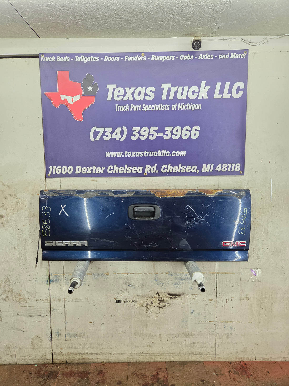 1999-2007 Chevrolet Silverado / GMC Sierra 1500 2500 3500 Tailgate