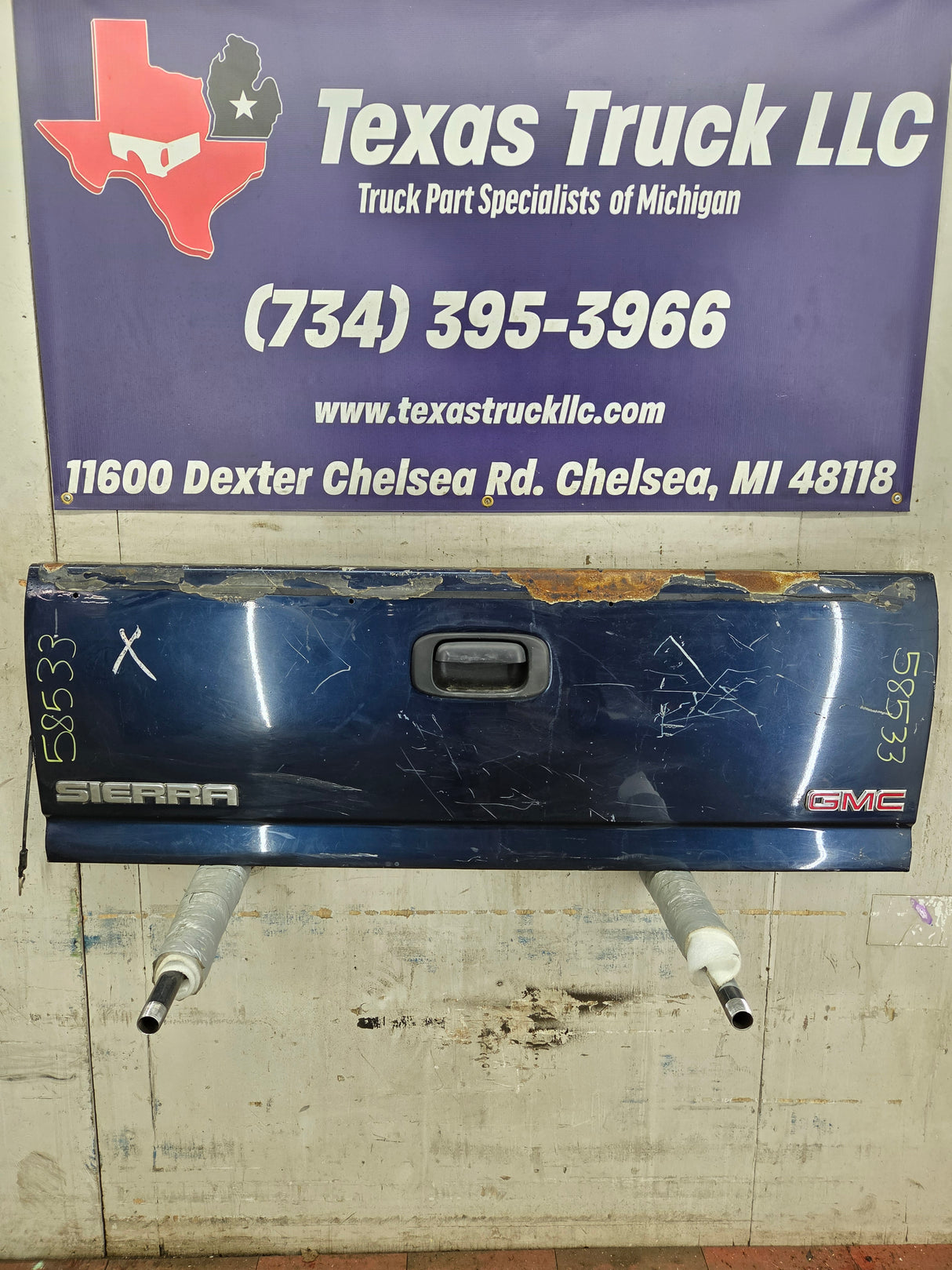 1999-2007 Chevrolet Silverado / GMC Sierra 1500 2500 3500 Tailgate