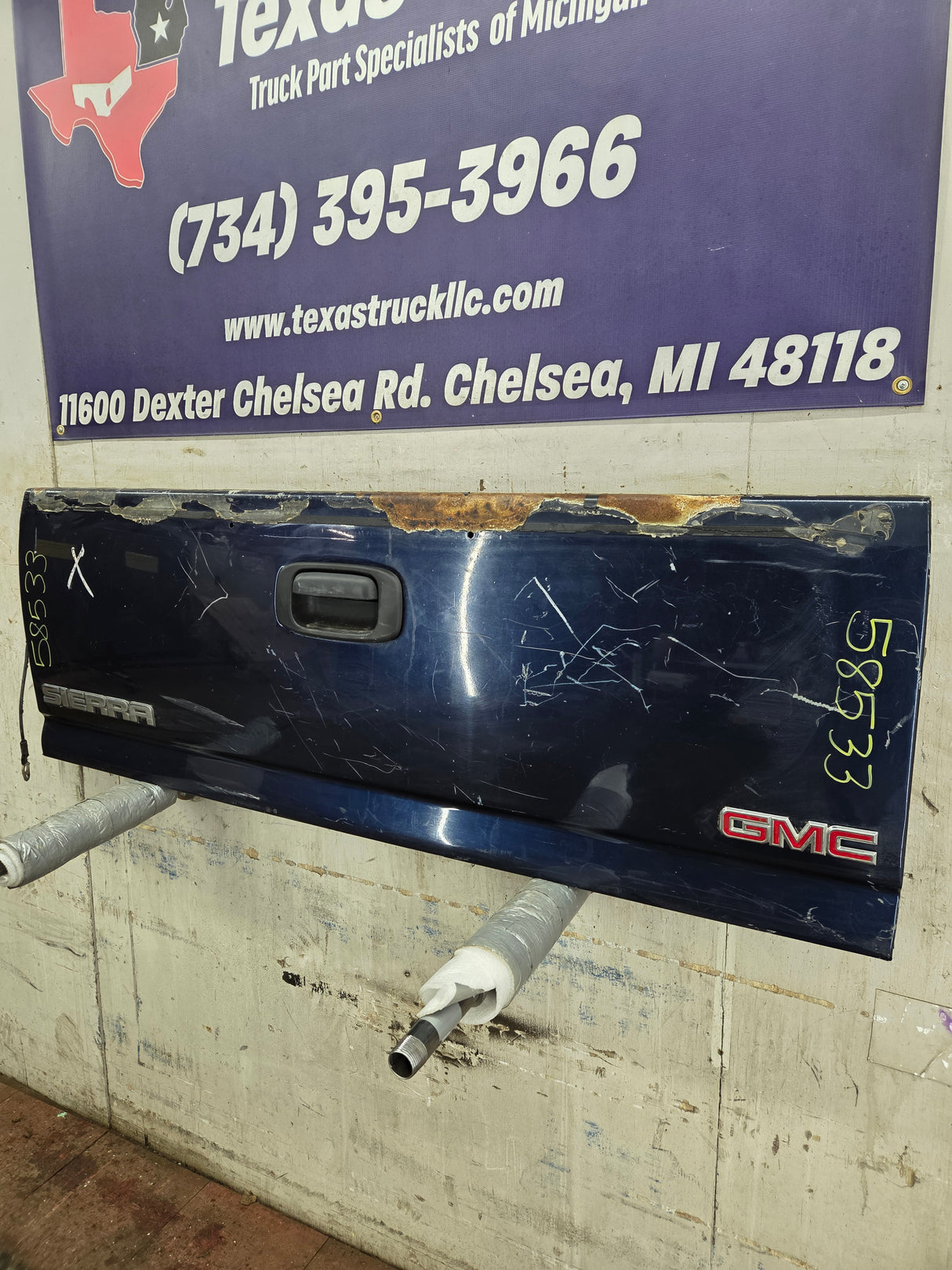 1999-2007 Chevrolet Silverado / GMC Sierra 1500 2500 3500 Tailgate