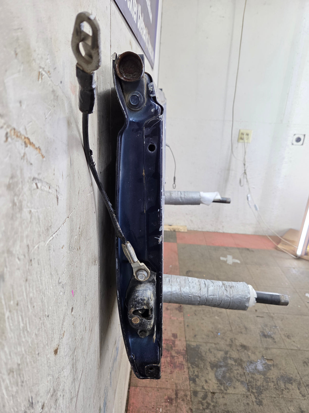 1999-2007 Chevrolet Silverado / GMC Sierra 1500 2500 3500 Tailgate