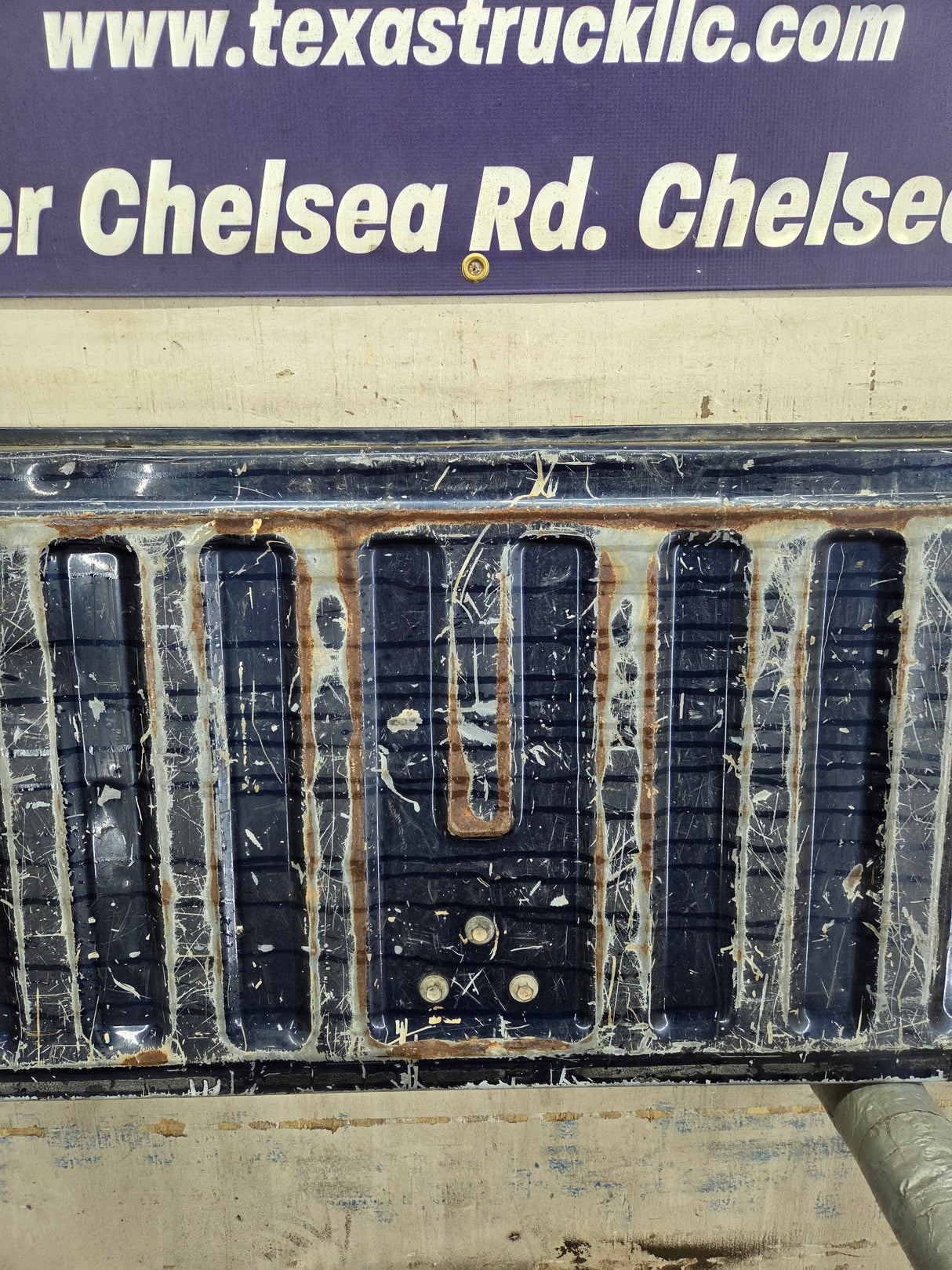 1999-2007 Chevrolet Silverado / GMC Sierra 1500 2500 3500 Tailgate