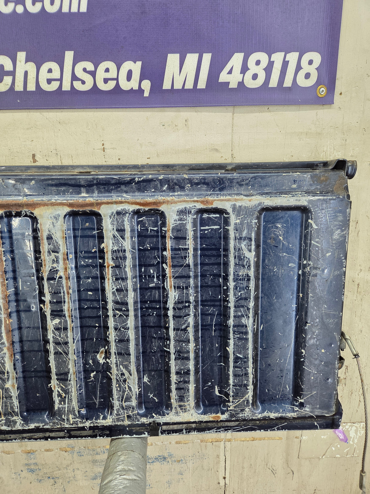 1999-2007 Chevrolet Silverado / GMC Sierra 1500 2500 3500 Tailgate