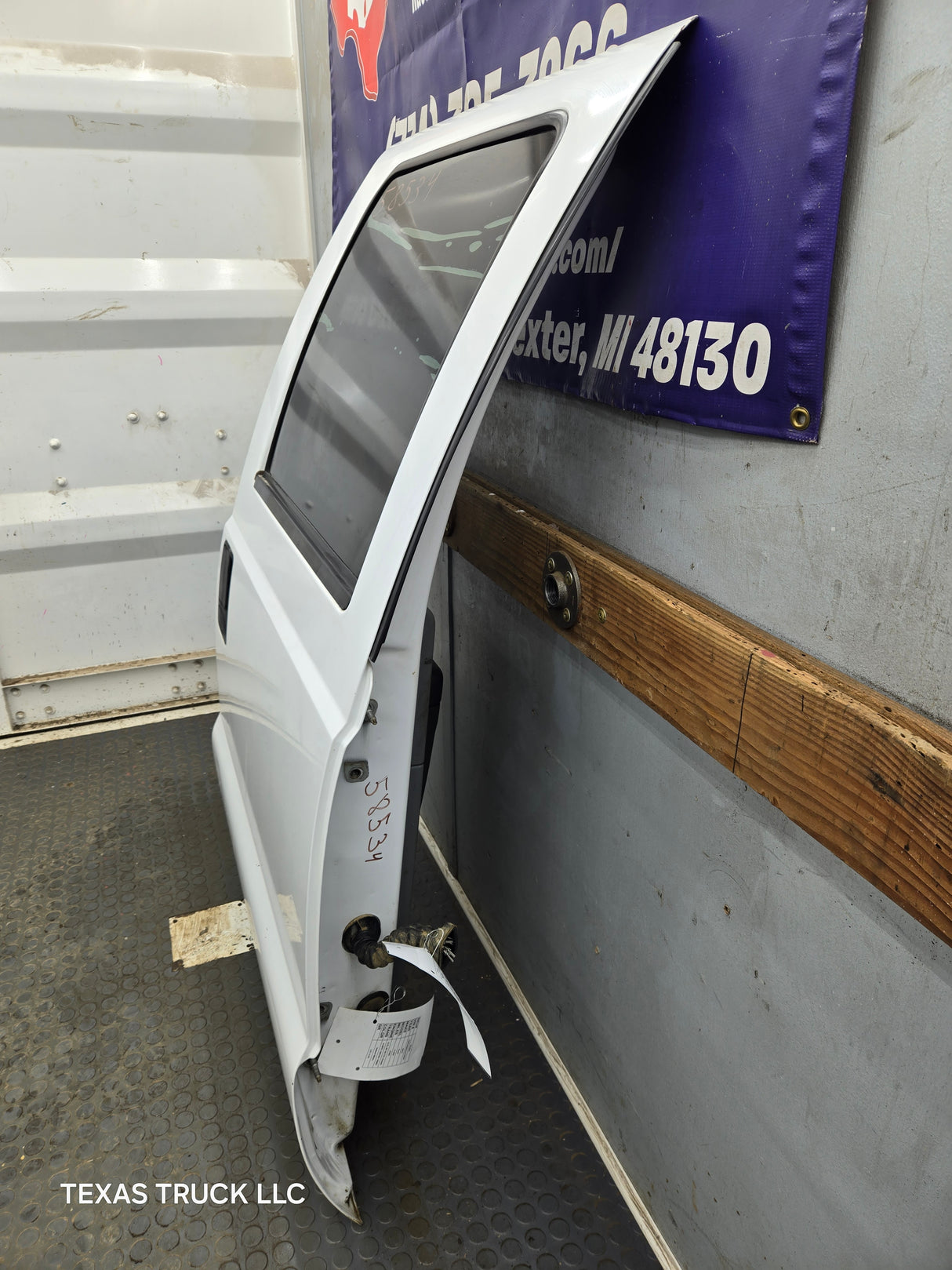 2012-2016 Ford Super Duty Passenger Side Rear Door RH Crew Cab F250 F350 F450 F550