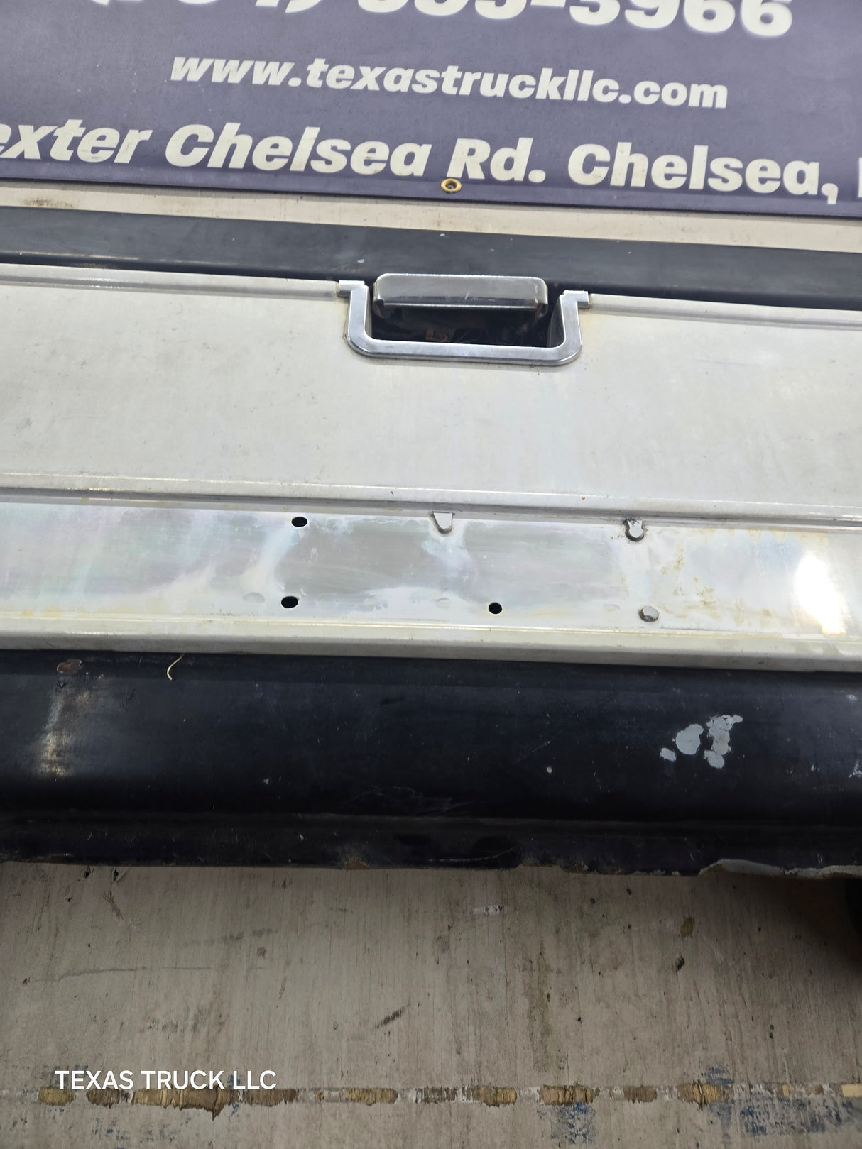 1980-1986 Bullnose / Bricknose / OBS Ford F100 F150 F250 F350 Tailgate