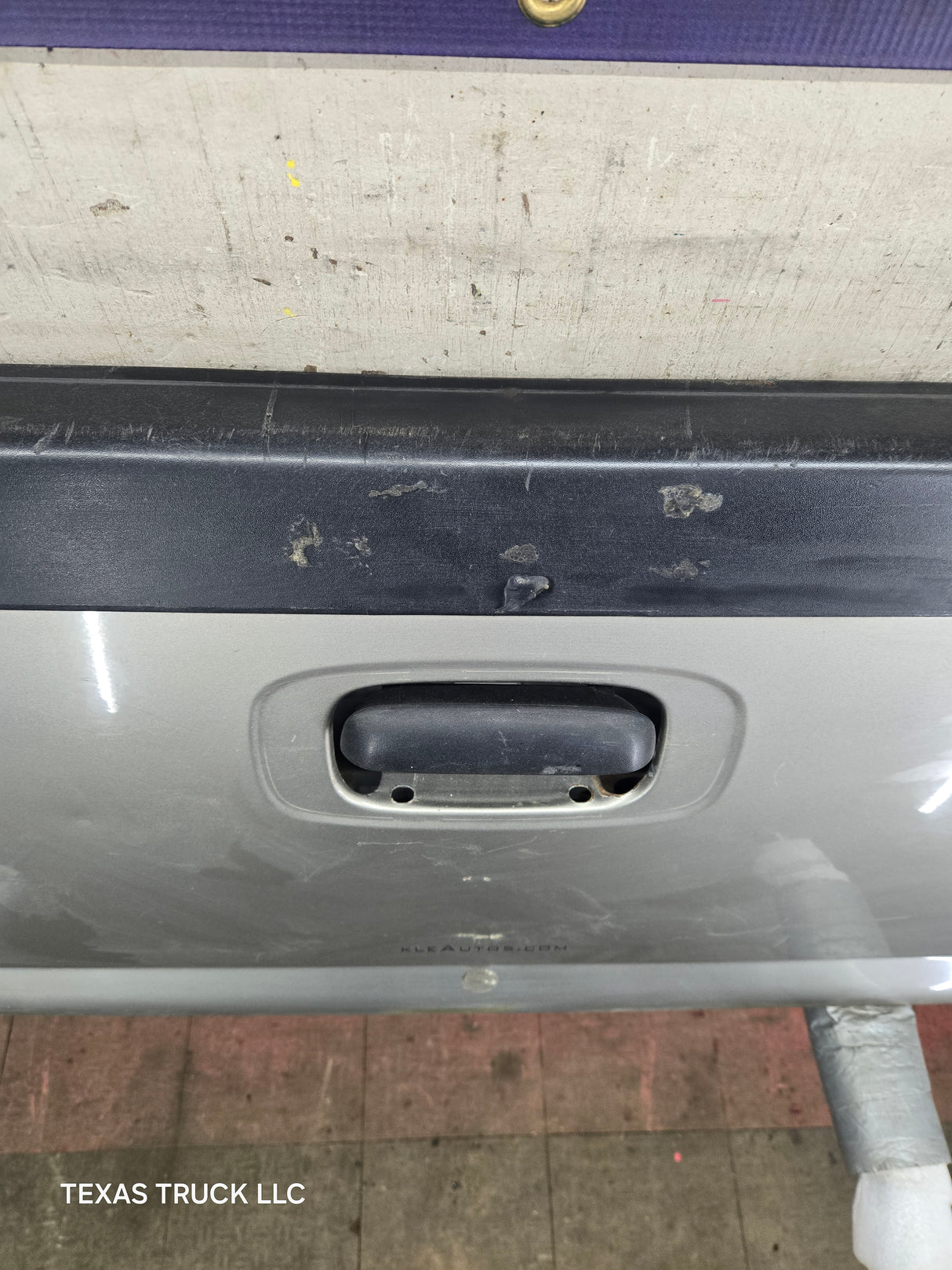 1999-2007 Chevrolet Silverado / GMC Sierra 1500 2500 3500 Tailgate