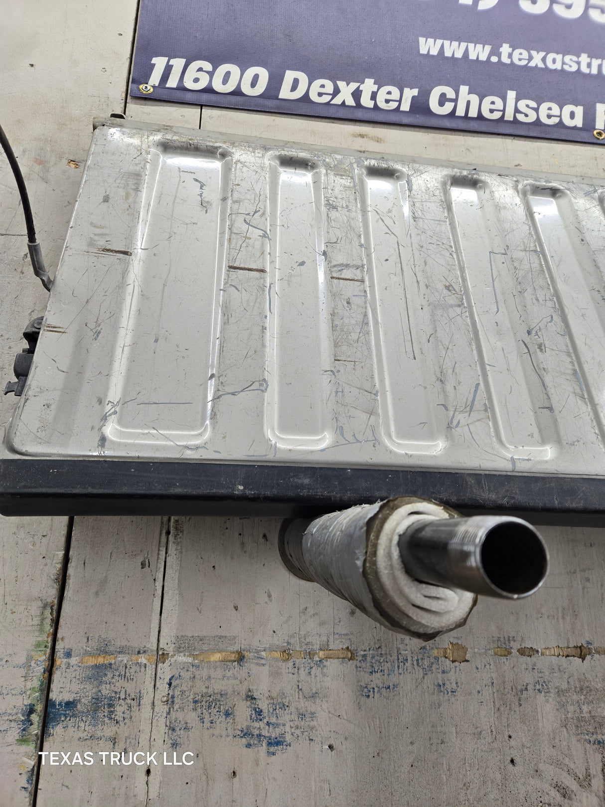 1999-2007 Chevrolet Silverado / GMC Sierra 1500 2500 3500 Tailgate
