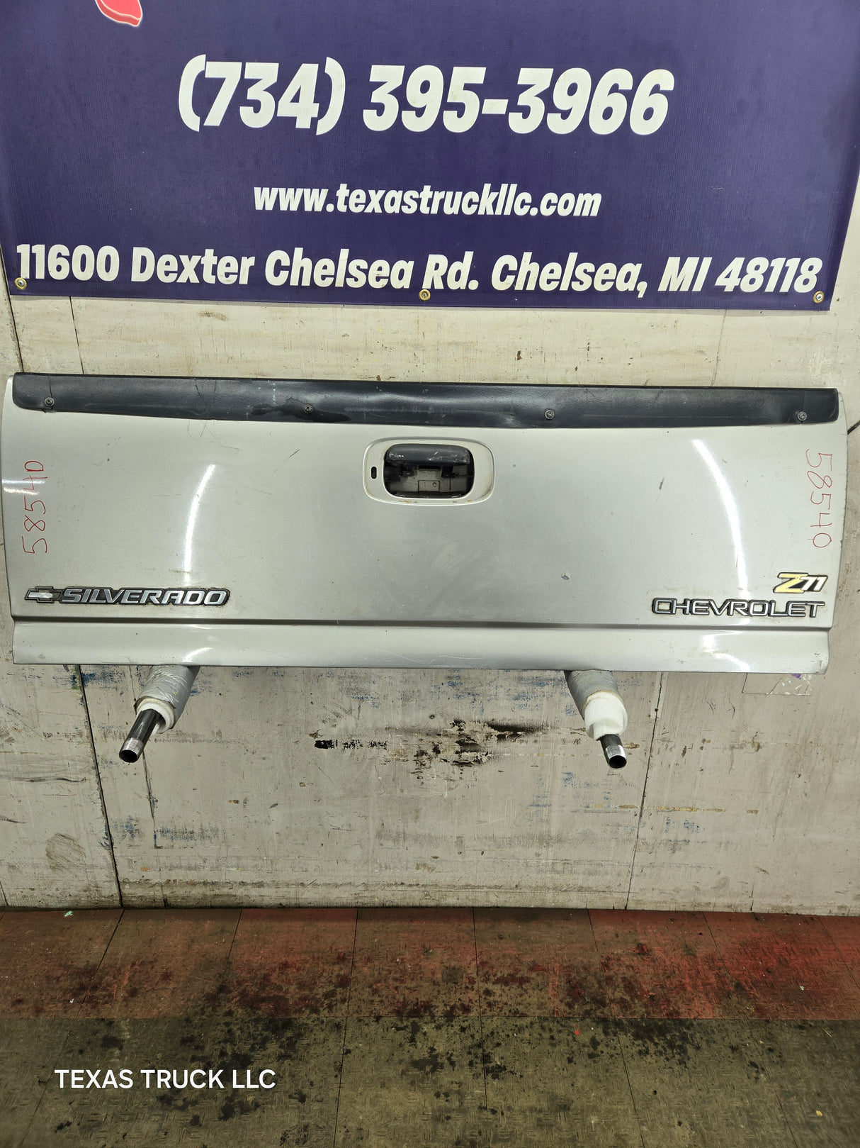 1999-2007 Chevrolet Silverado / GMC Sierra 1500 2500 3500 Tailgate