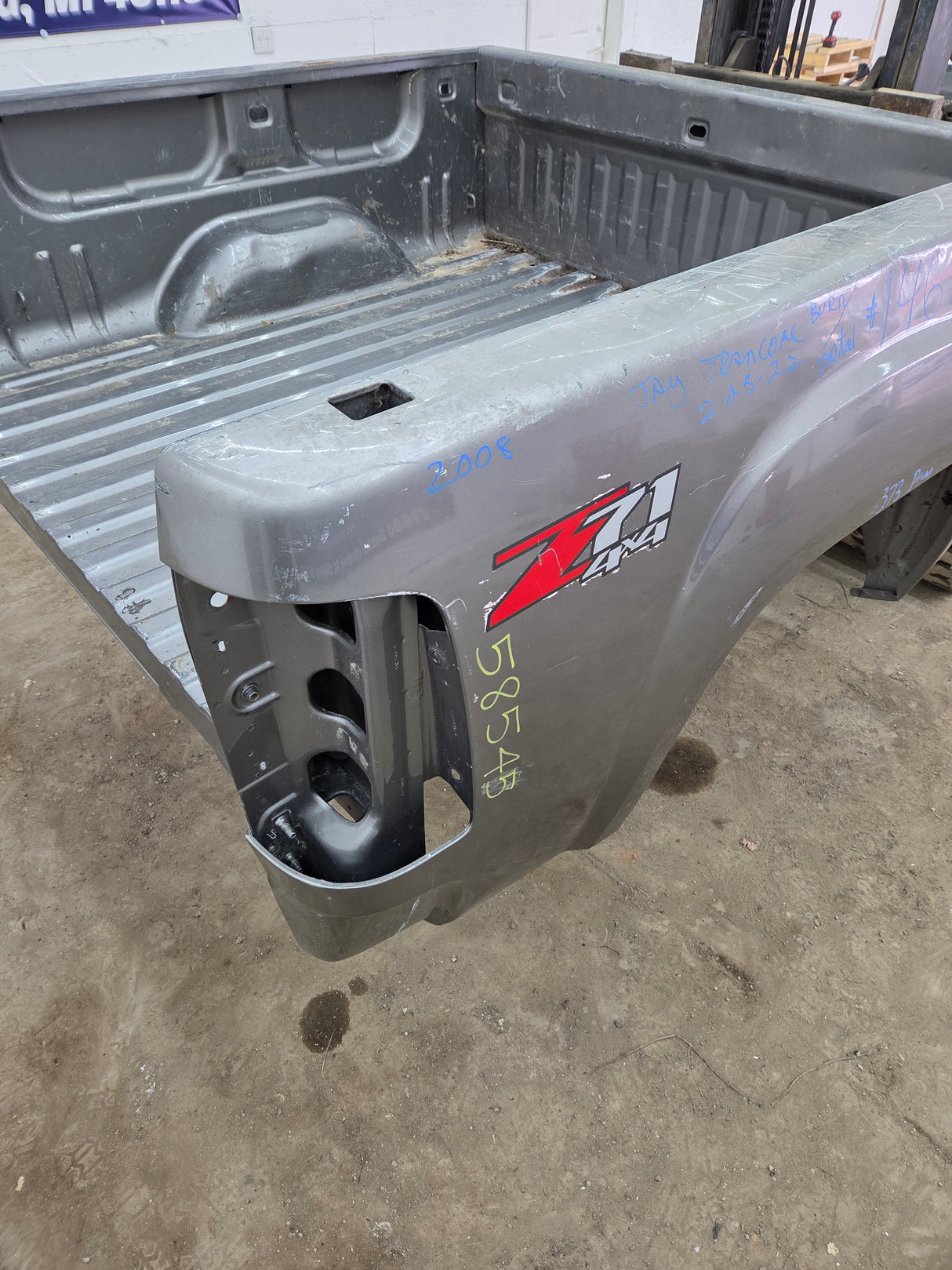 2007-2013 GMC Sierra 1500 5' 8" Short Truck Bed