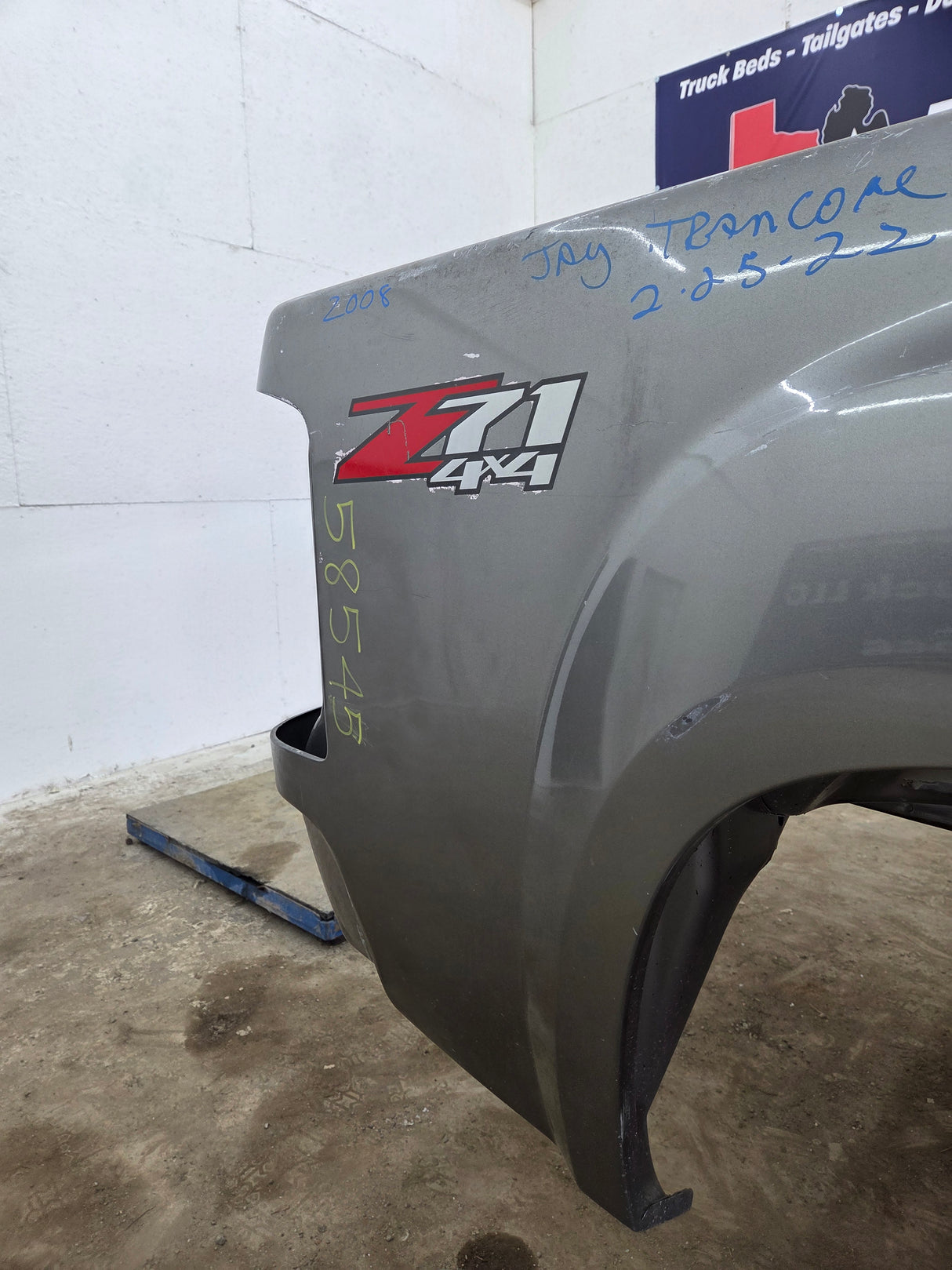 2007-2013 GMC Sierra 1500 5' 8" Short Truck Bed