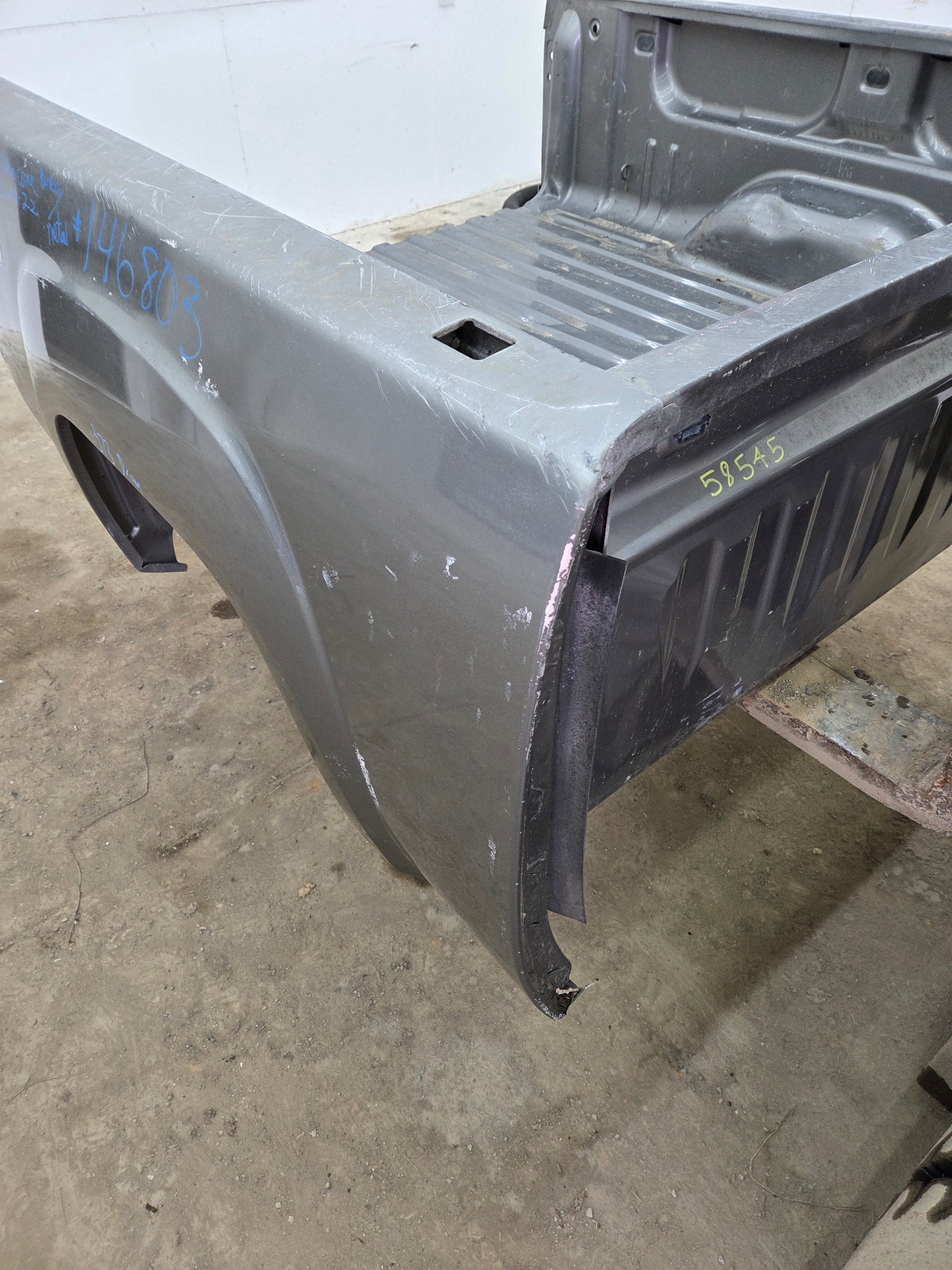 2007-2013 GMC Sierra 1500 5' 8" Short Truck Bed