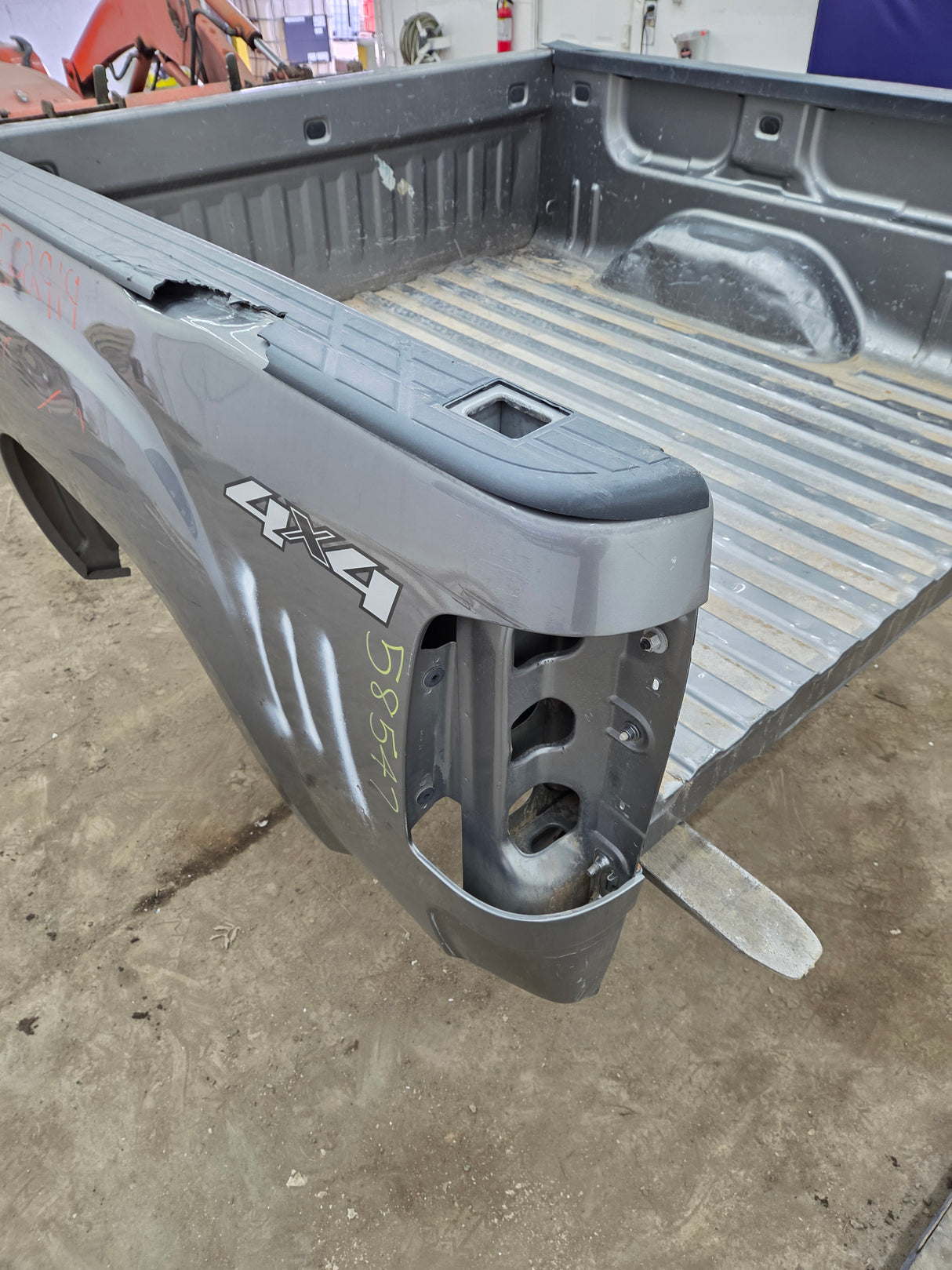 2007-2013 GMC Sierra 1500 5' 8" Short Truck Bed
